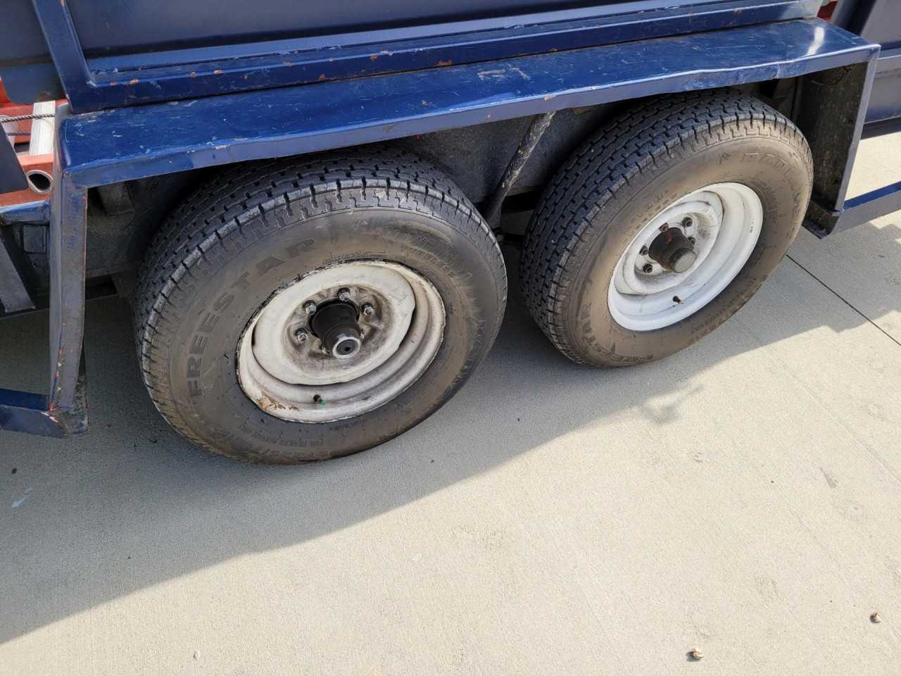 Trailer Excellent Condition and Great Rubber 79 inch x 180 inch - MISCELLANEOUS