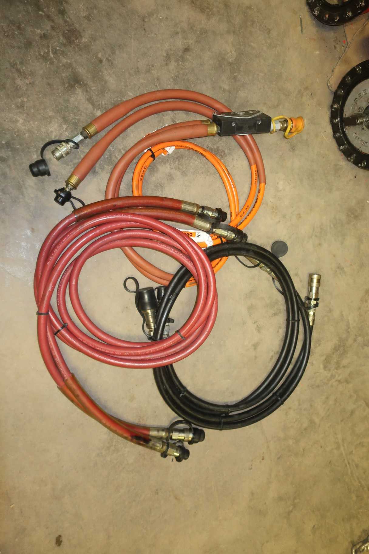 LOT OF 3 ASSORTED HIGH VOLTAGE HYDRAULIC HOSES, FAIRMONT 42948 CONTROL VALVE HOSE - HYDRAULIC HOSE