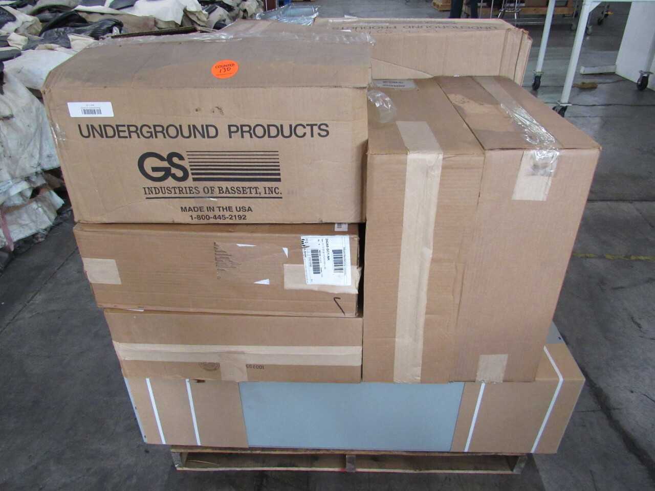 Pallet of 390x Assorted Electrical Enclosures & Electrical Conduit/Fittings - ELECTRICAL COMPONENTS