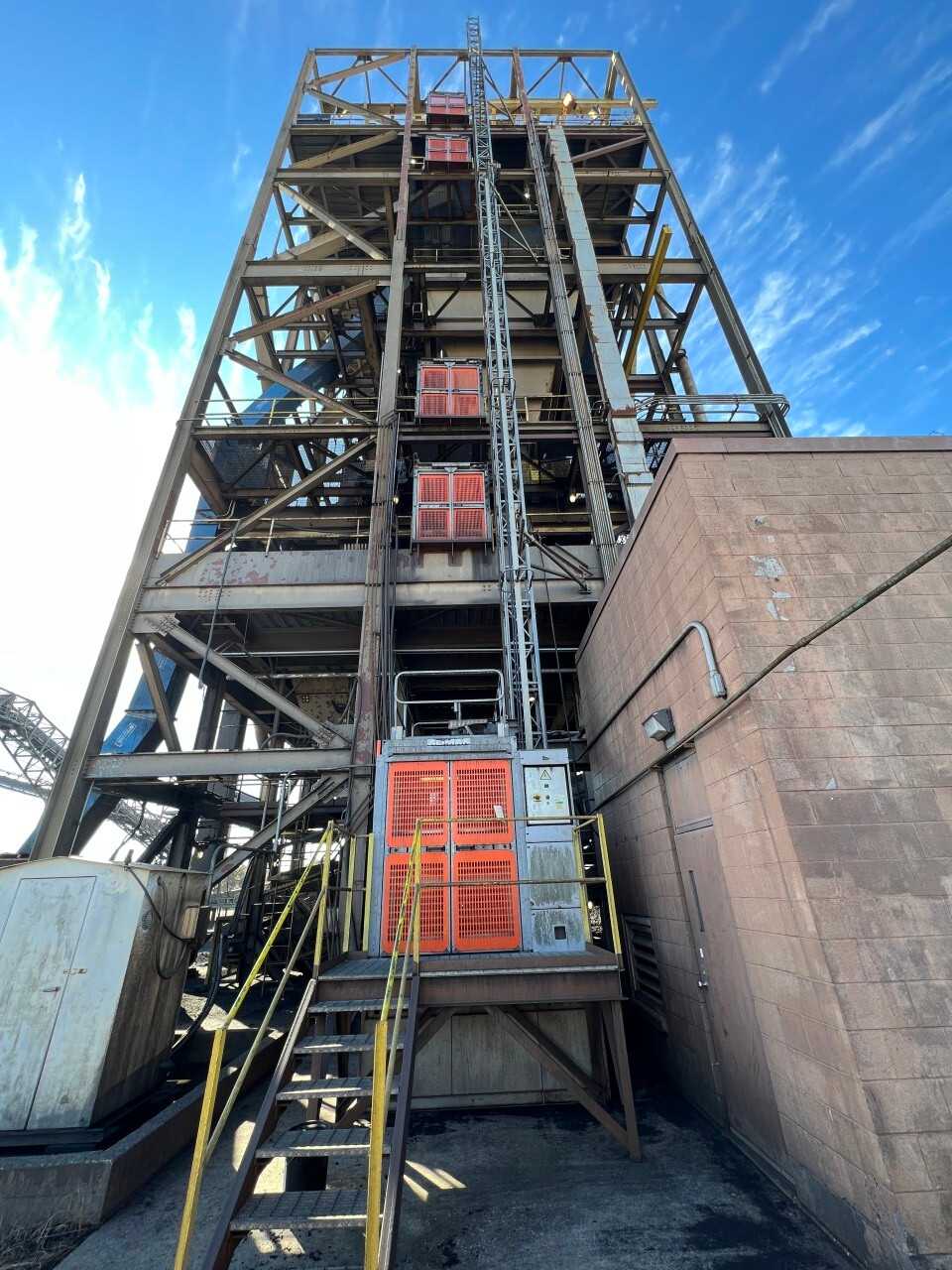 Alimak Scando 450 DOL SP construction hoist 4400lb - PLANT & FACILITY