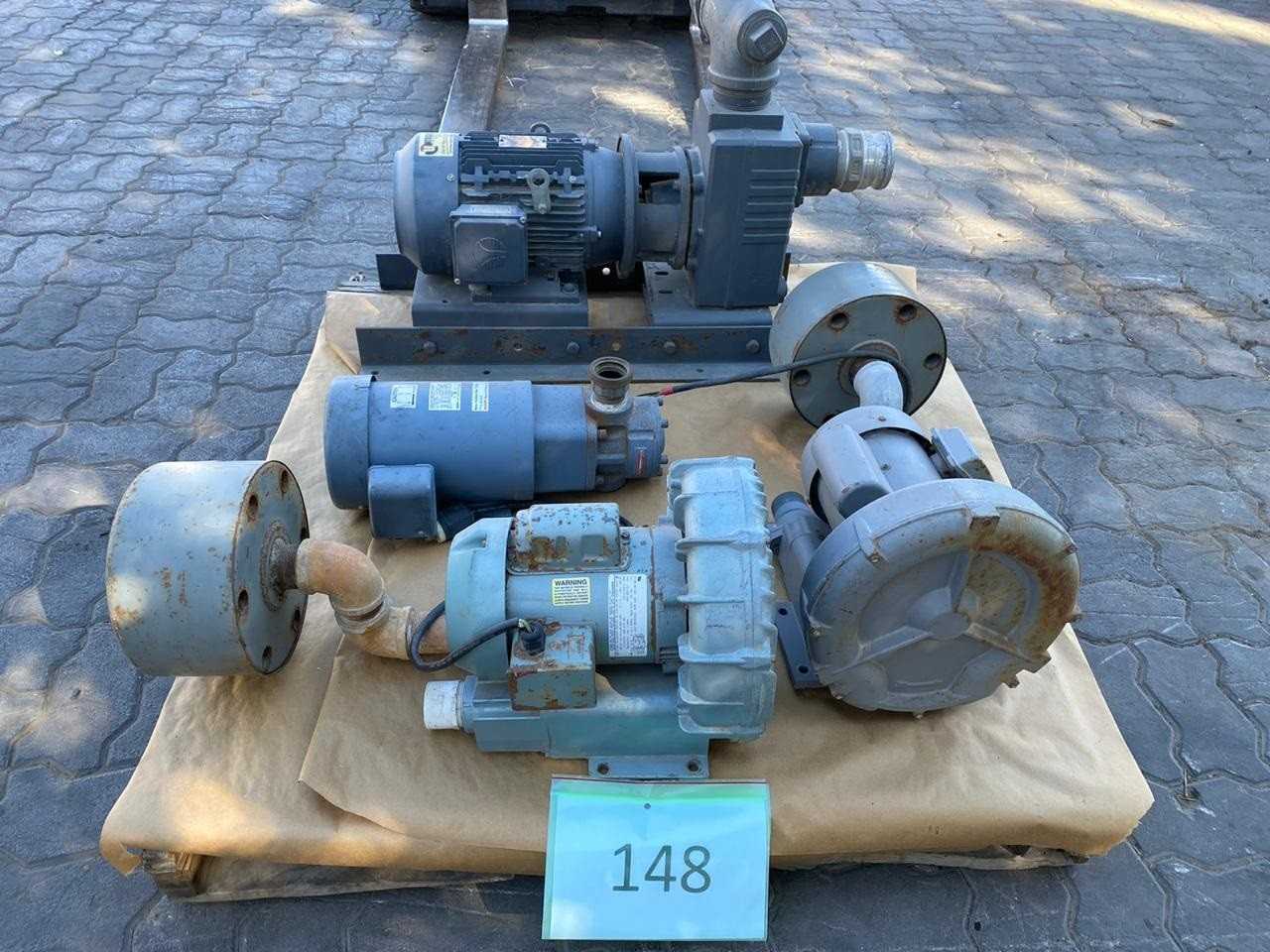 PALLET OF ASSORTED PUMPS - PUMPS PALLET OF ASSORTED PUMPS - PUMPS