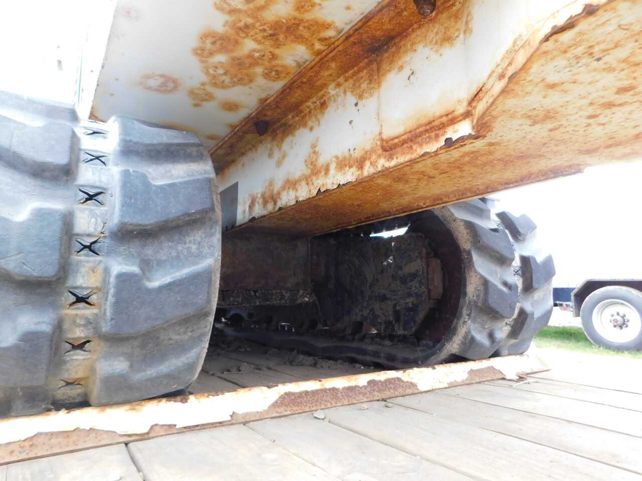 Altec DB37 Rearlot Digger/Bucket - TRAILER MOUNTED EQUIPMENT