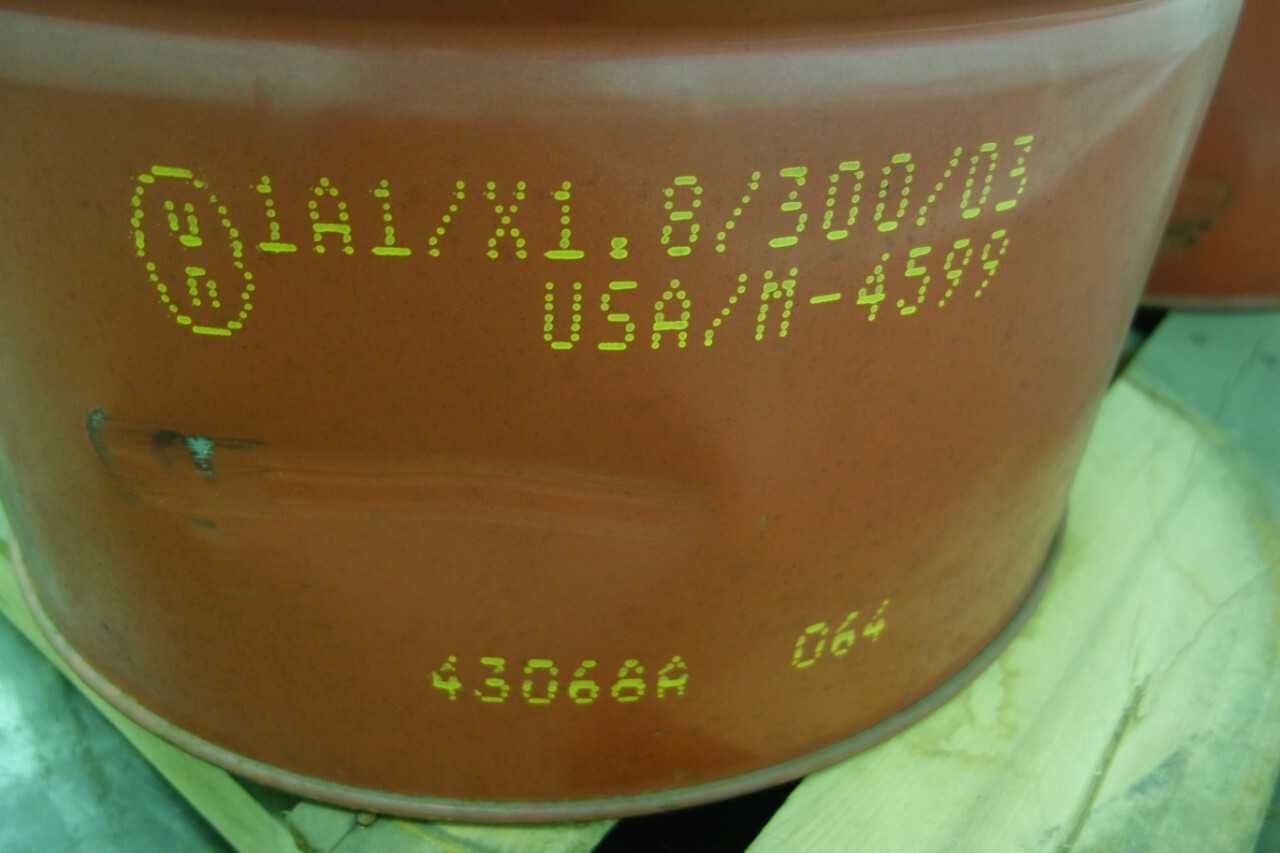 LOT OF 2 FULL 55 GALLON DRUMS OF EXXON XD-3 30 ENGINE OIL - ELECTRIC POWER TOOLS