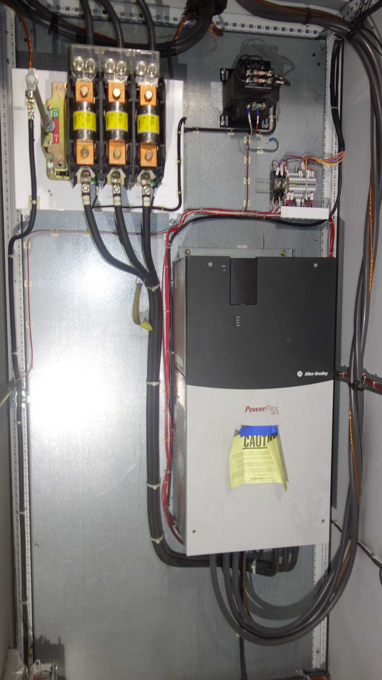ALLEN BRADLEY POWERFLEX 700 150HP VFD DRIVE - MOTOR DRIVES