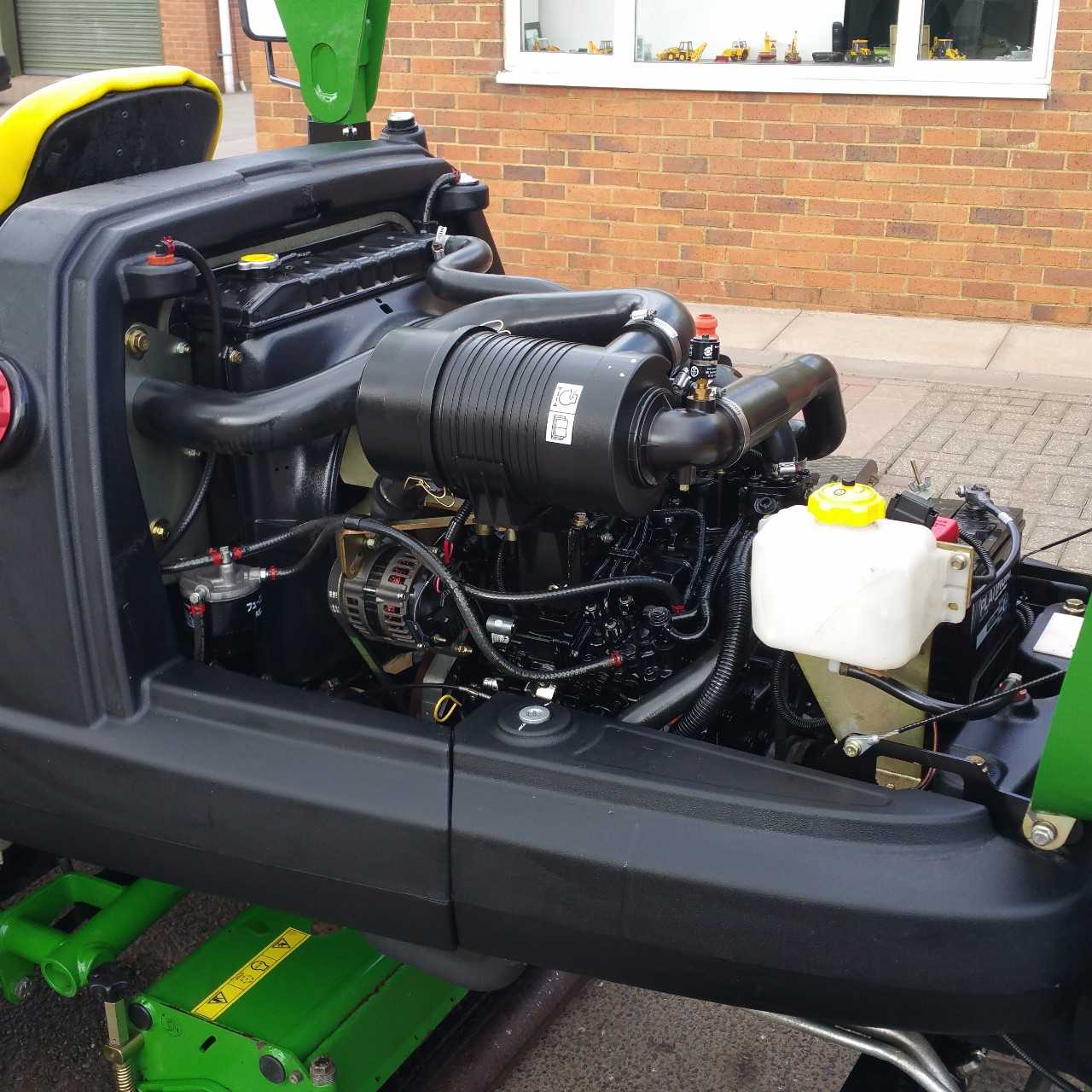 John Deere 8400 mower - MISCELLANEOUS