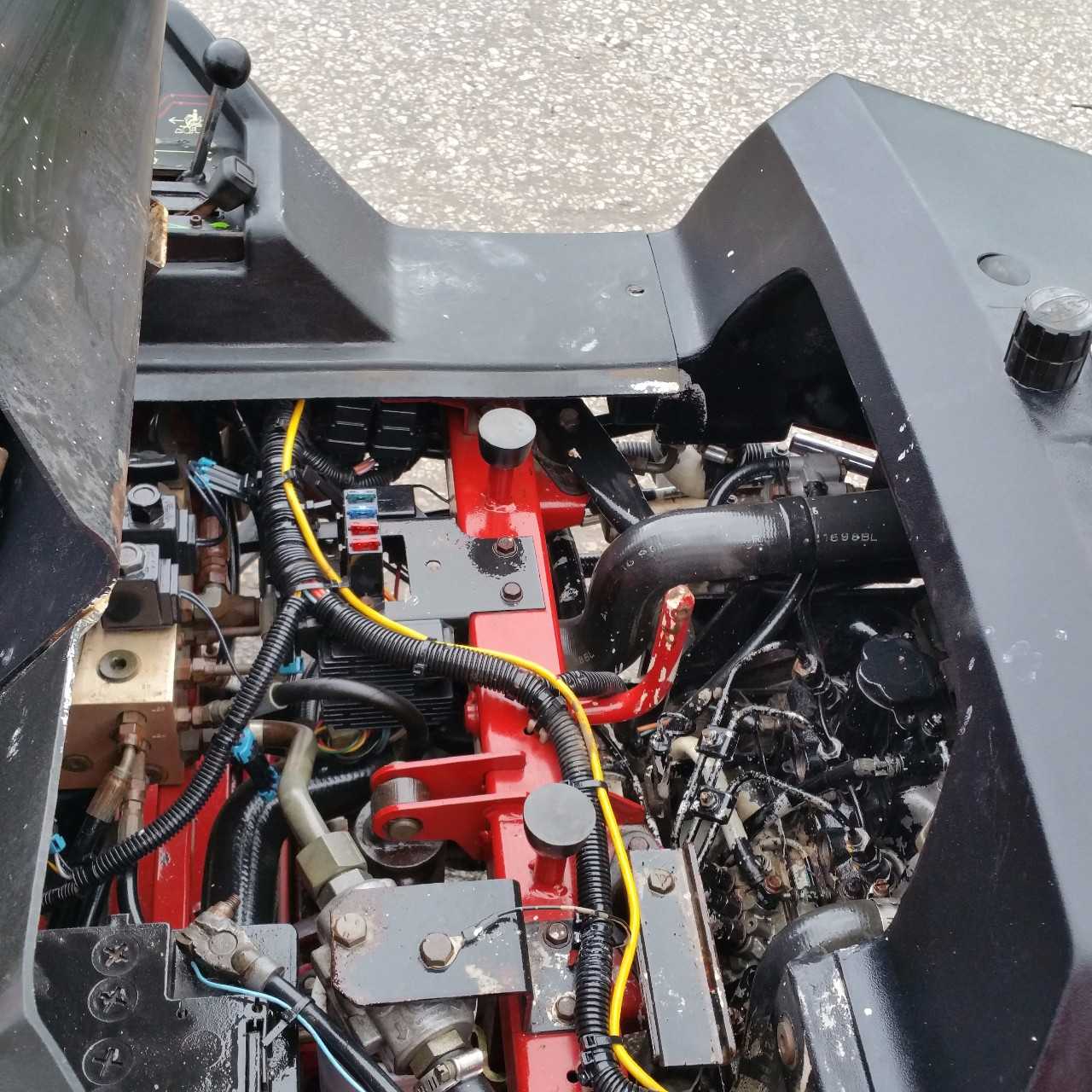 Toro Reelmaster 3200 mower - MISCELLANEOUS