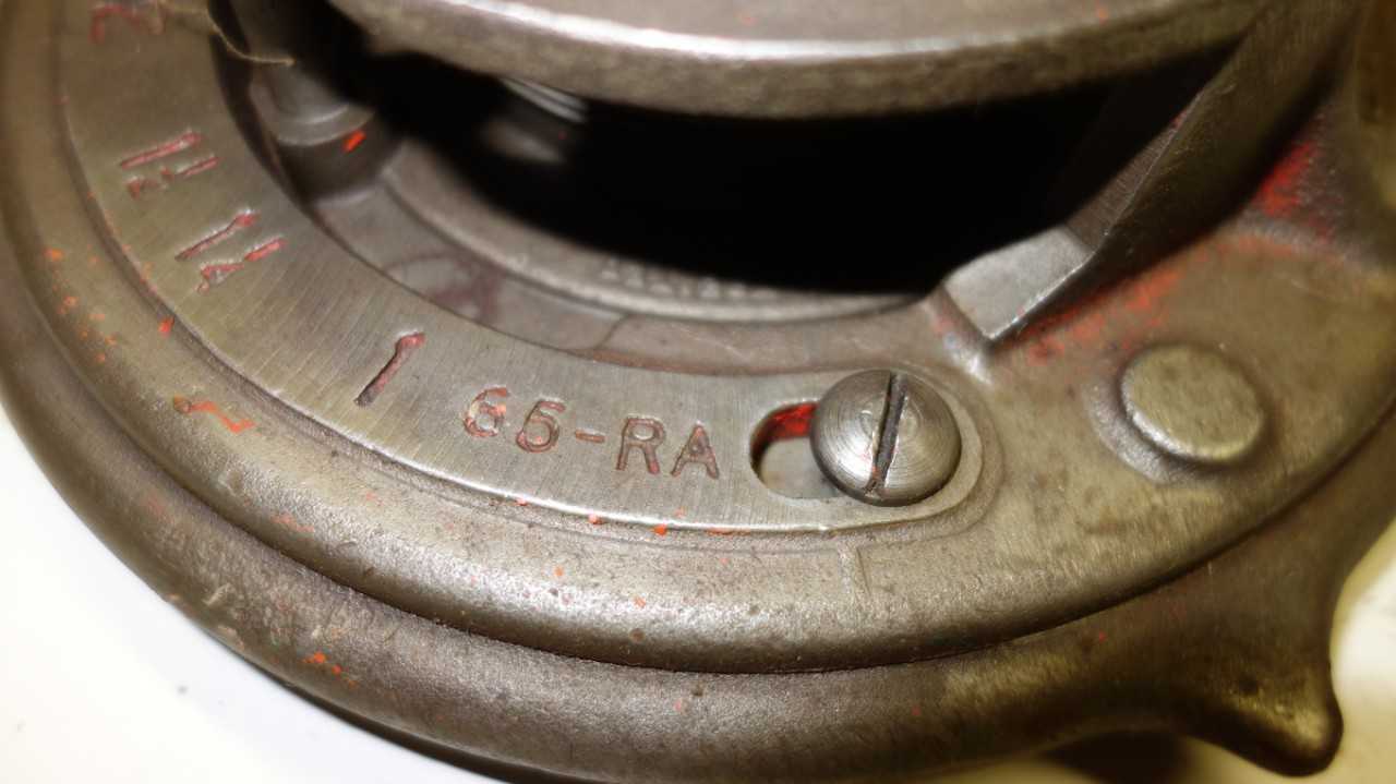 RIDGID 65-RA 1 TO 2 IN MANUAL PIPE THREADER - HAND TOOLS