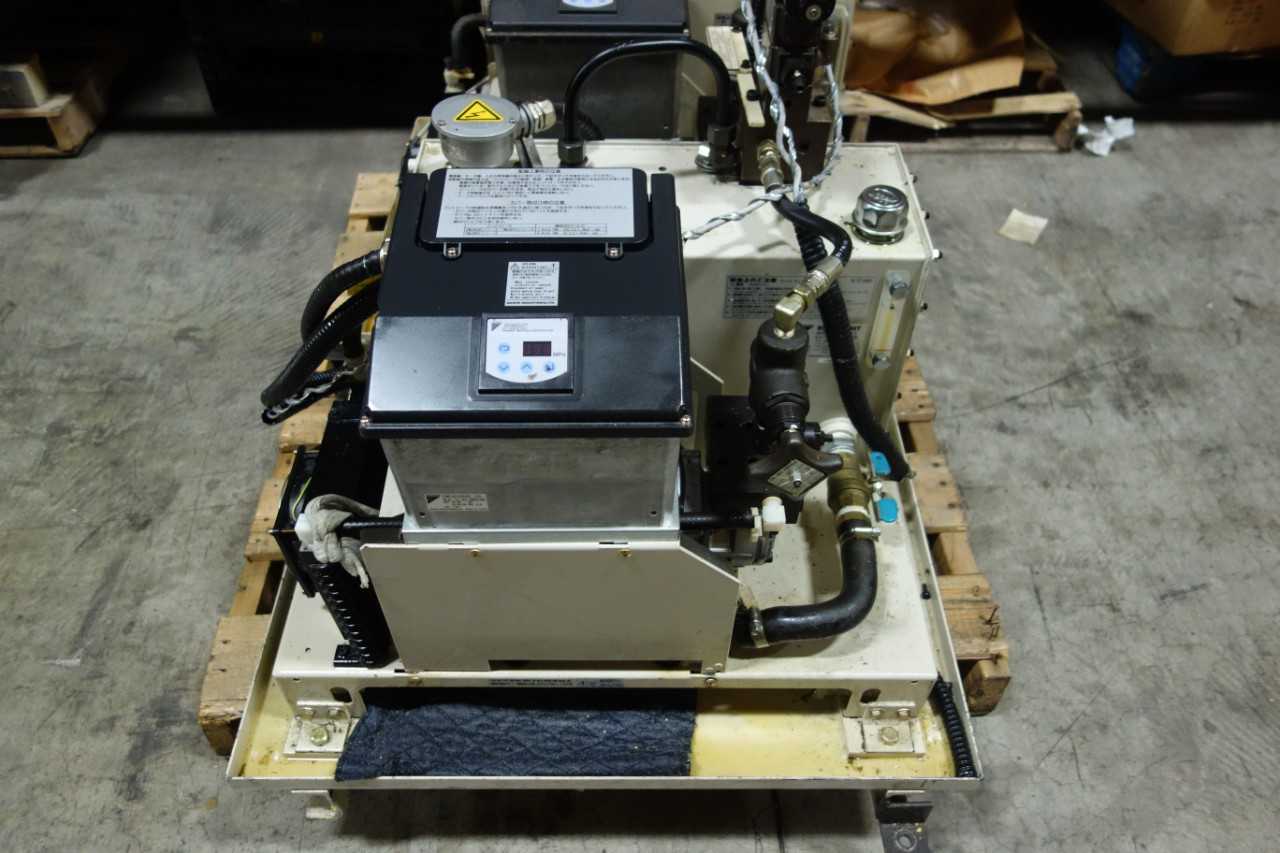 LOT OF 2 DAIKIN SUPER UNIT SUT03S15L07 10 F HYDRAULIC PUMP SYSTEMS - HYDRAULIC PUMP