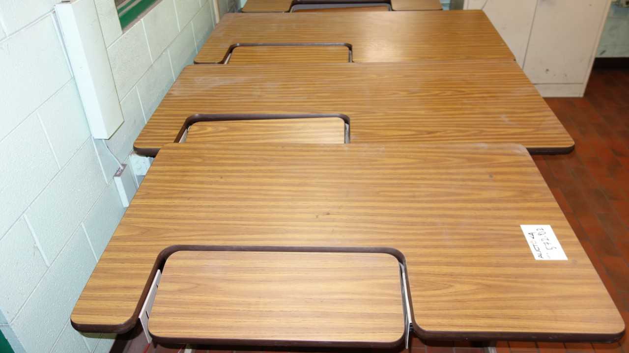 ASSORTED LOF OF 4 OFFICE DESKS - PLANT & FACILITY