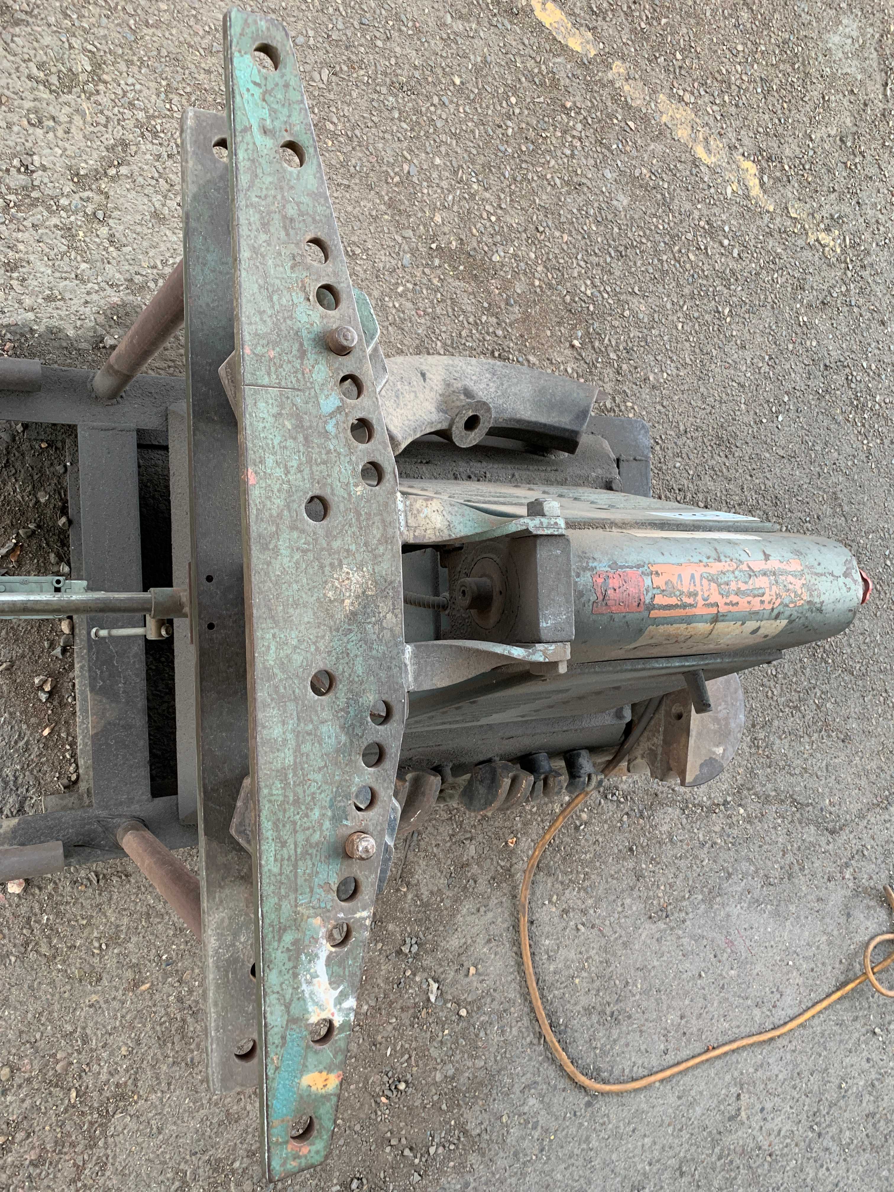 PIPE BENDER MACHINE - PIPE & TUBE BENDERS