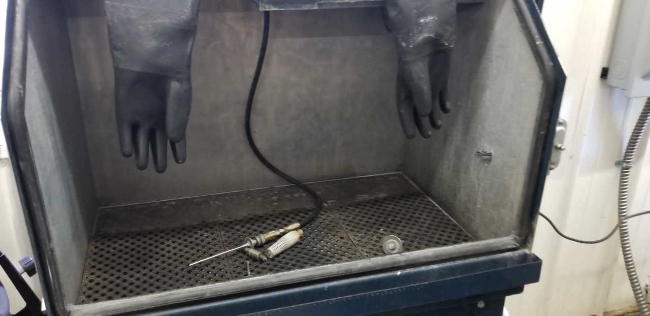 Graymills Tempest Pressure Washing Cabinet - GLASS BEAD PEENING MACHINE