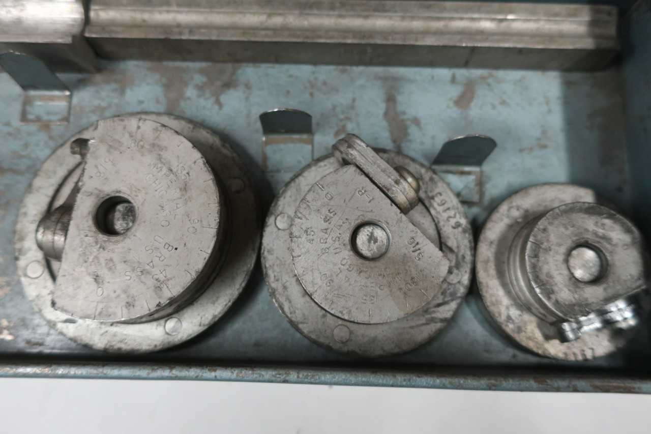 LOT OF 2 ASSORTED PIPE RATCHET BENDER TOOLBOX KIT - HAND TOOLS