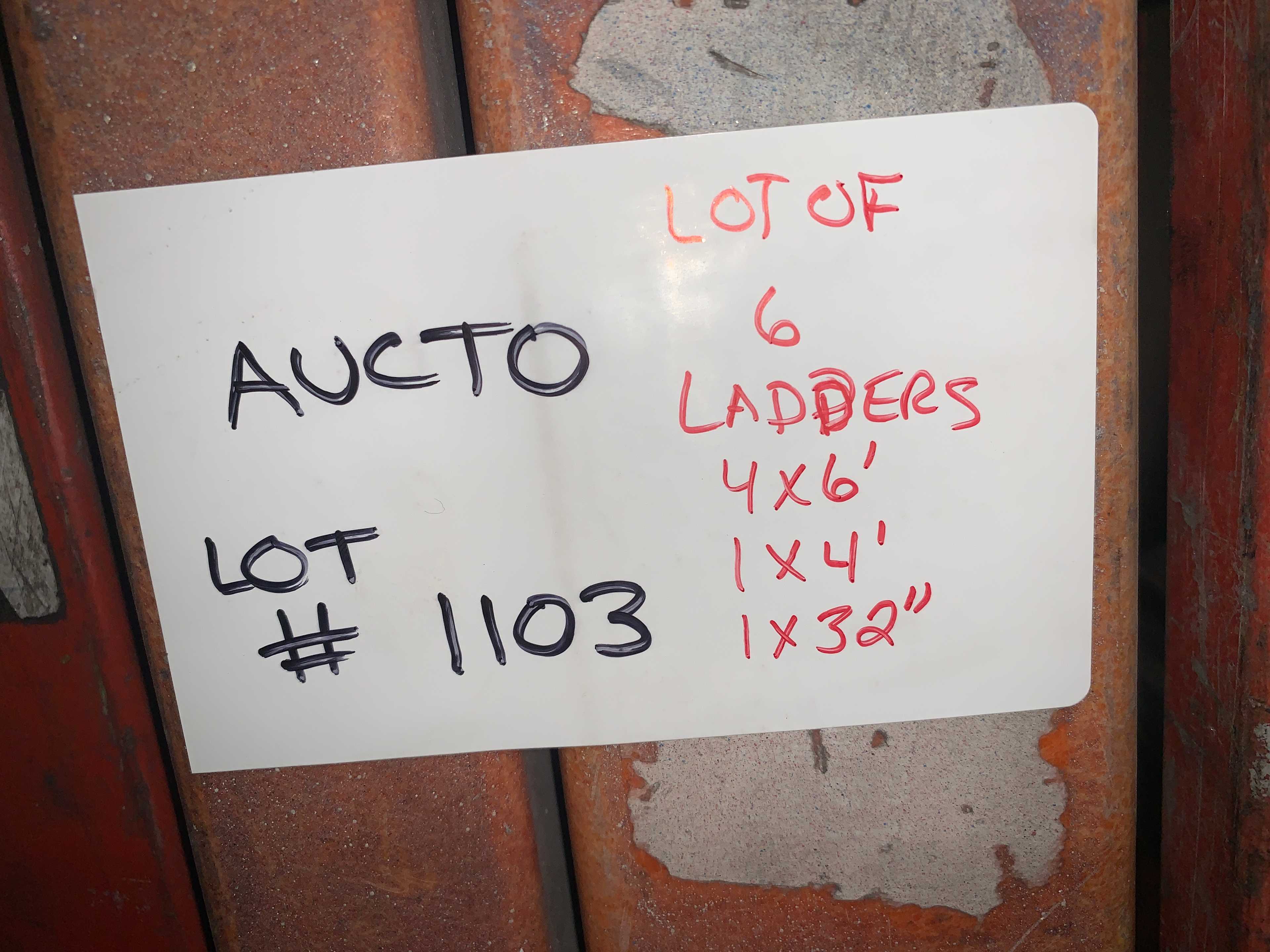 LOT OF SIX LADDERS - MATERIAL HANDLING