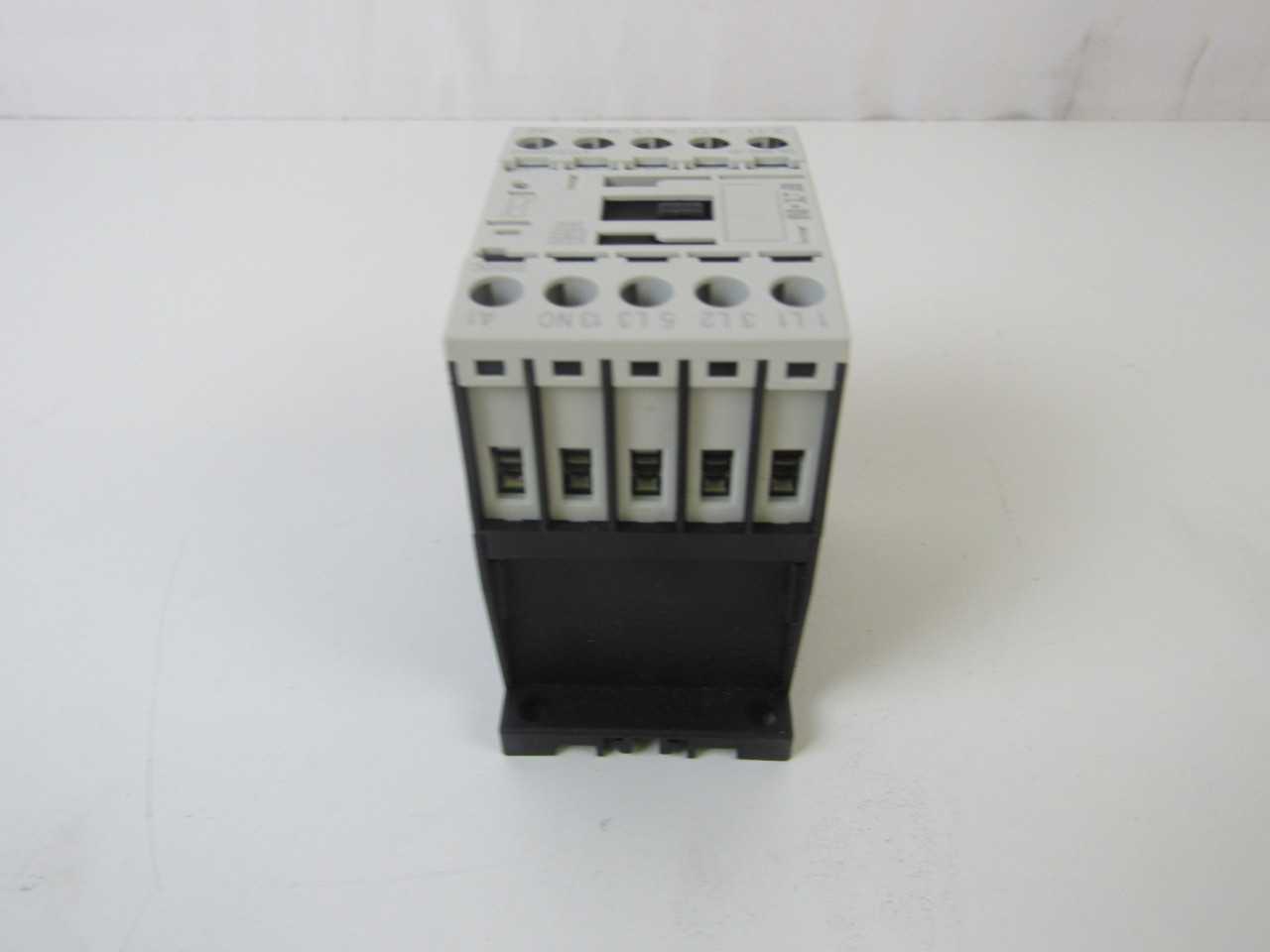 Lot of Quantity 1x XTCE012B10AD Contactor - CONTACTORS