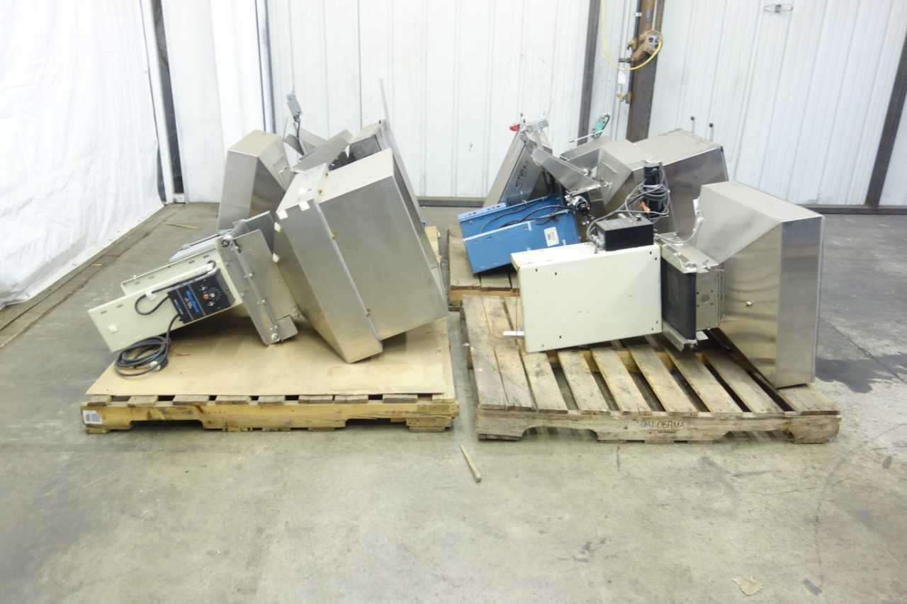 4 PALLETS OF HOPPMAN LIVE BOTTOM GRAVITY FED HOPPERS - PLANT & FACILITY
