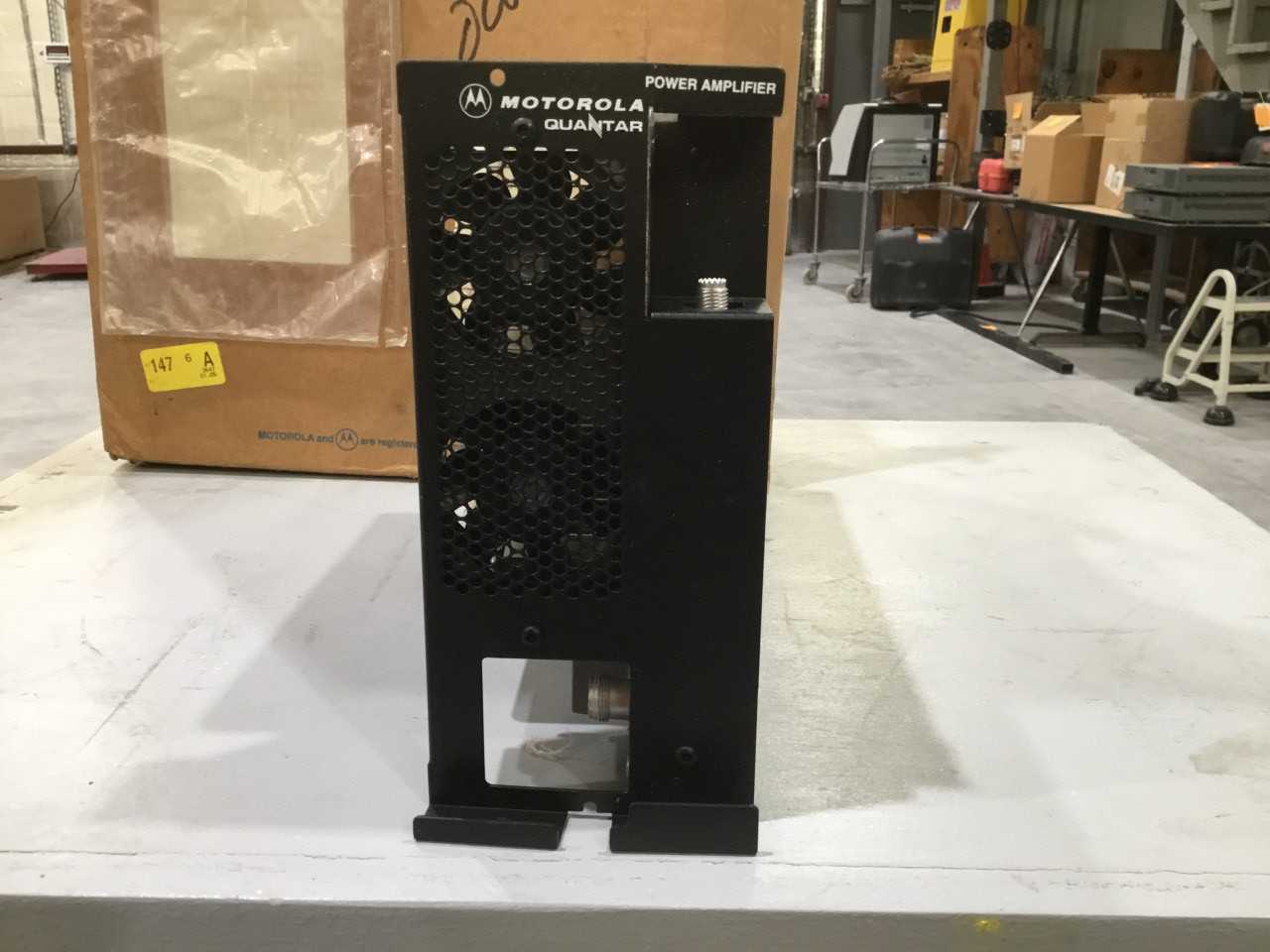 Motorola Quantar Power Amplifier - ELECTRICAL COMPONENTS