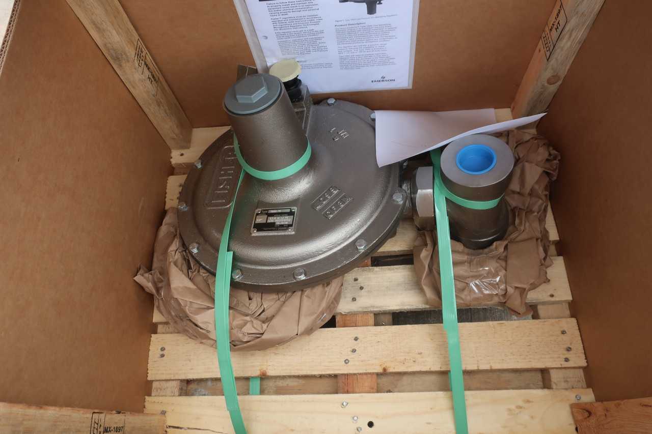 FISHER Y692-15 LOW PRESSURE GAS BLANKETING REGULATOR 1/2IN - PRESSURE REDUCING REGULATOR VALVE