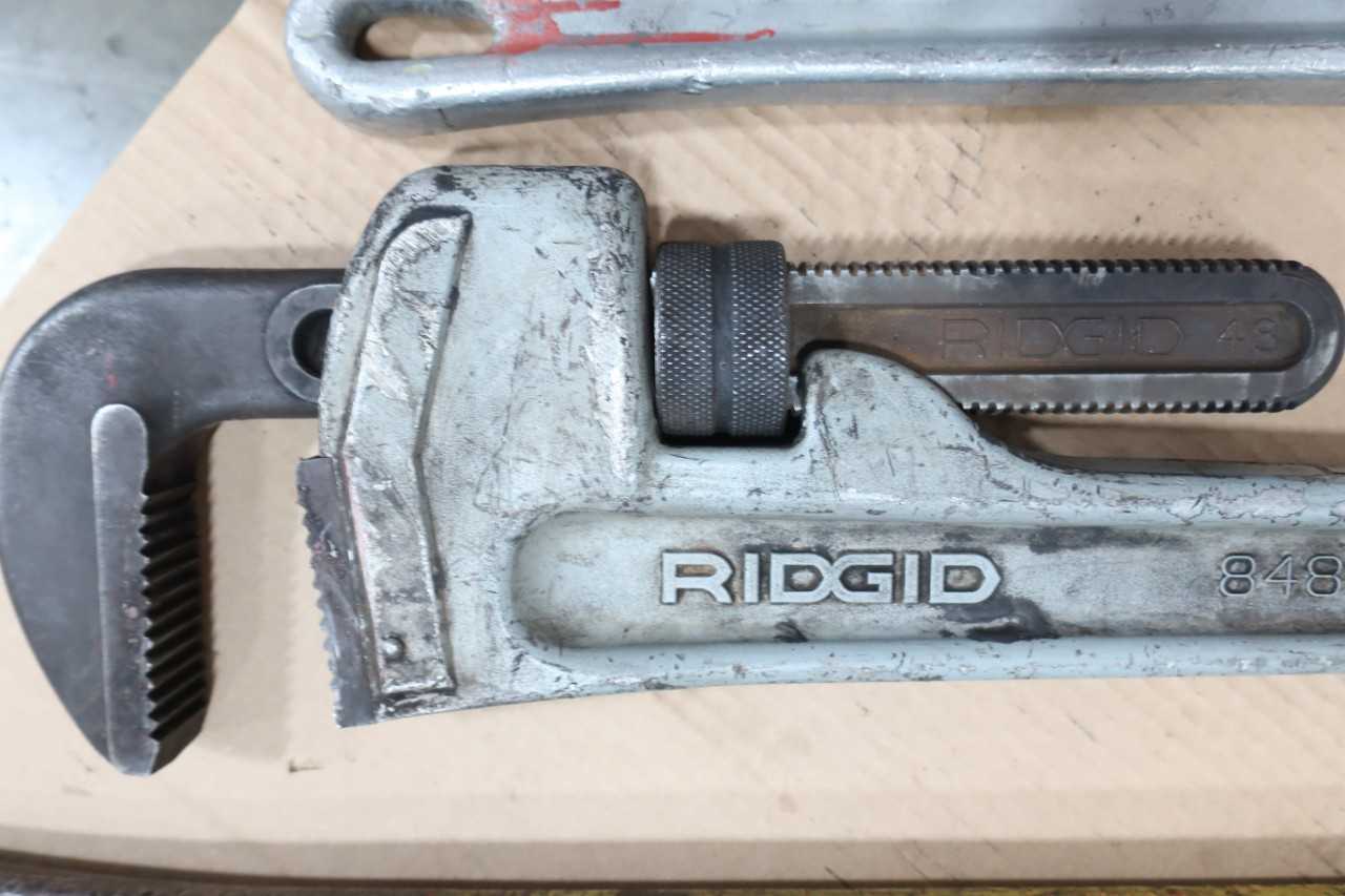 PALLET OF 6 ASSORTED RIDGID PIPE WRENCHES - HAND TOOLS