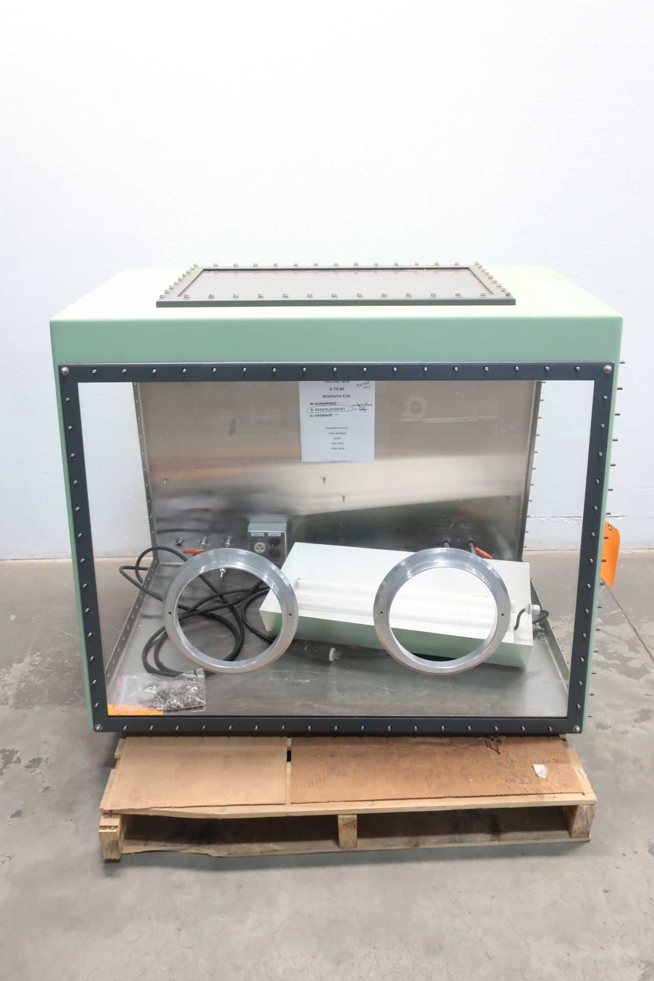 VAC VACUUM CONTROLLED ATMOSPHERE GLOVEBOX - VACUUM PUMP VAC VACUUM CONTROLLED ATMOSPHERE GLOVEBOX - VACUUM PUMP