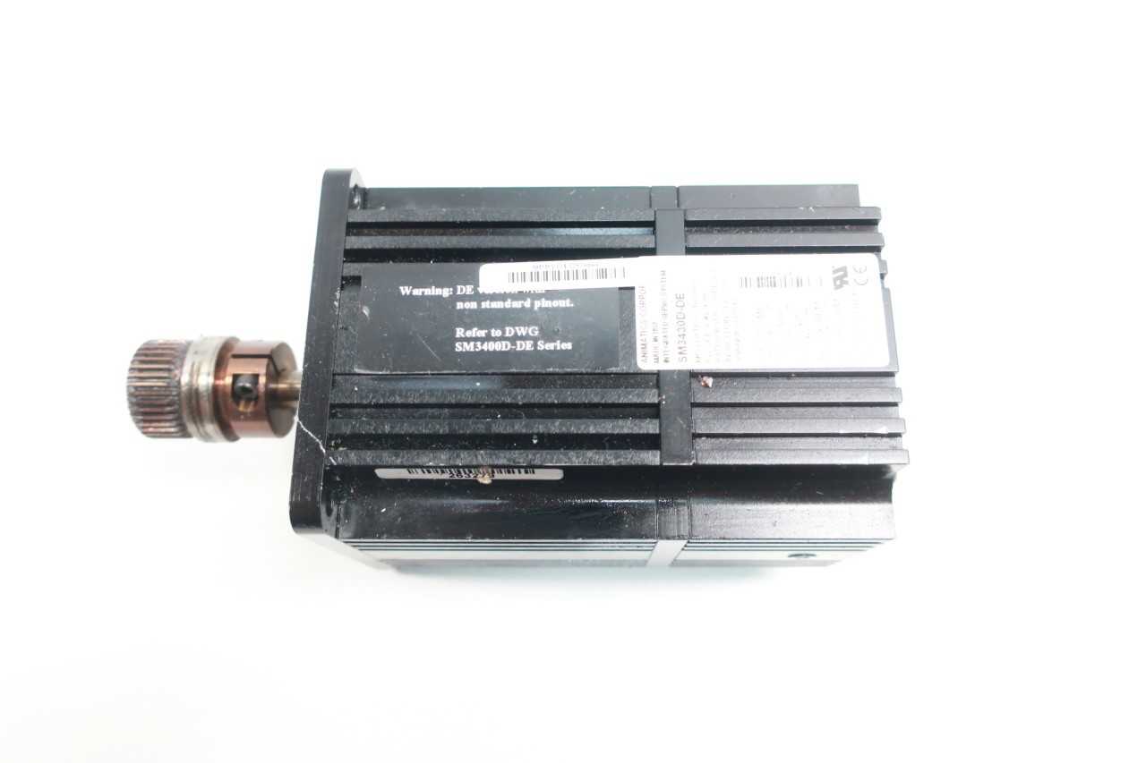LOT OF 8 MOOG ANIMATICS SM3430D-DE SERVO MOTORS - SERVO