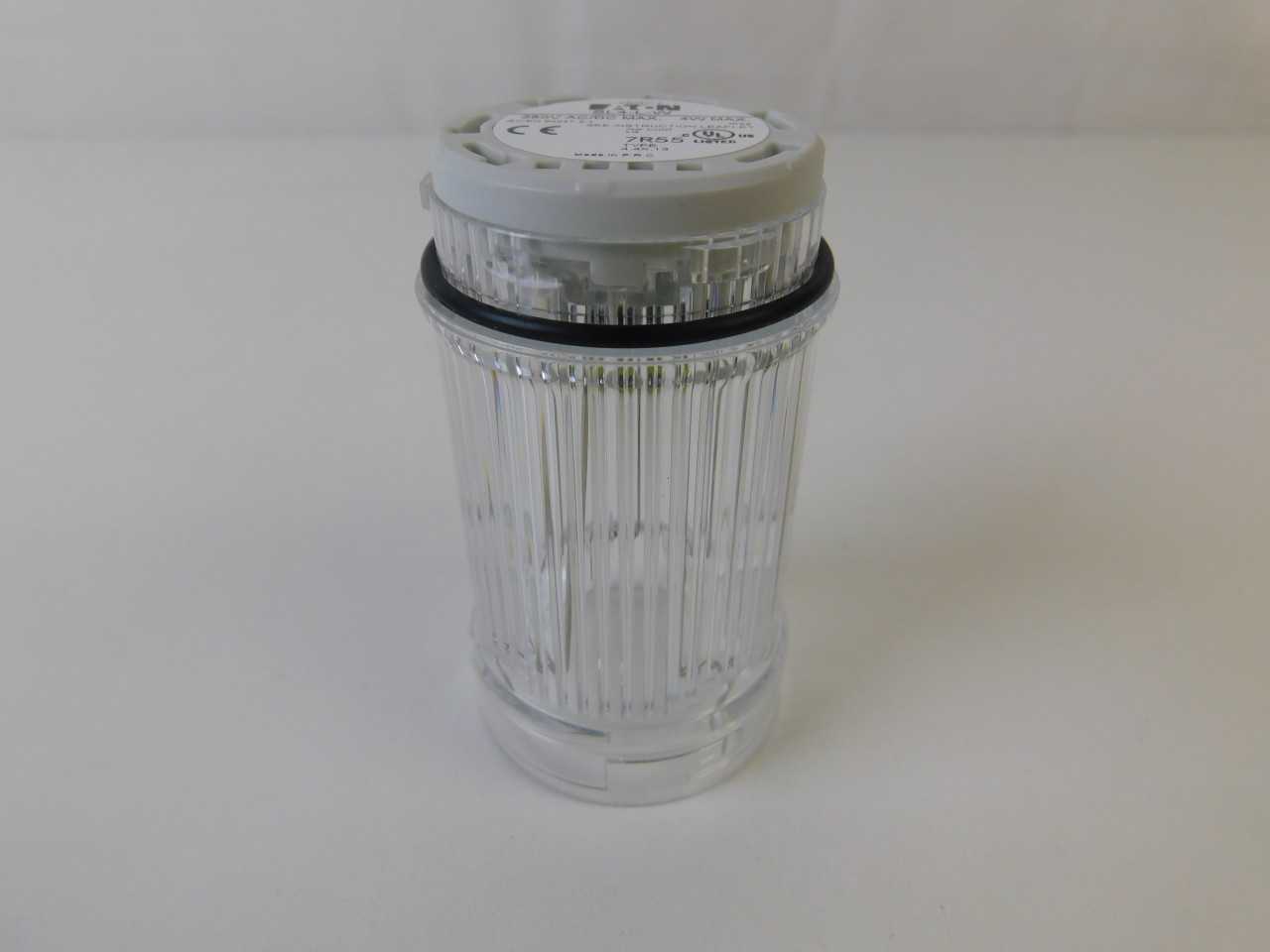 Quantity of 37x SL4-L-W Lights - LIGHTING