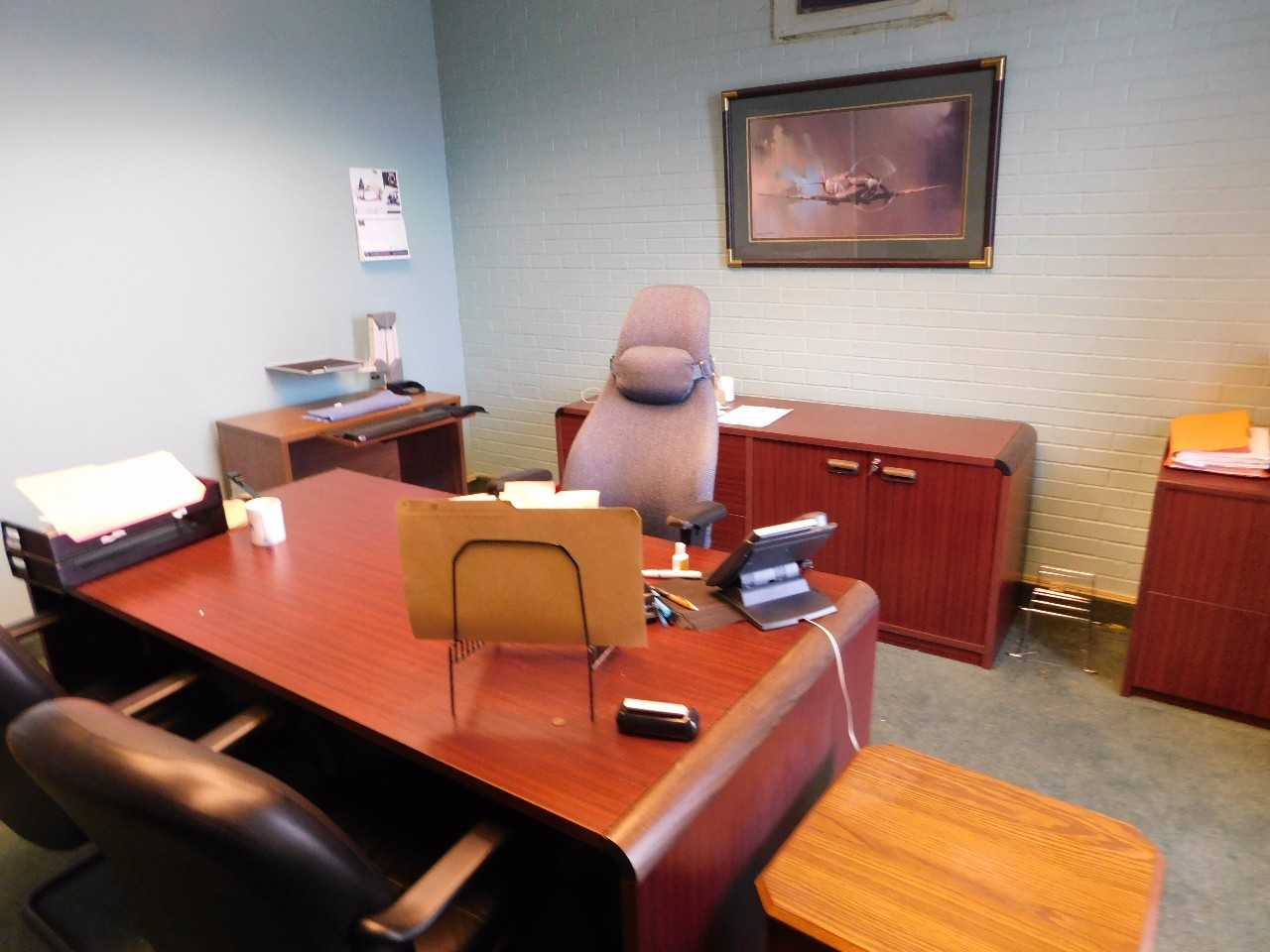 Executive office furniture - PLANT & FACILITY
