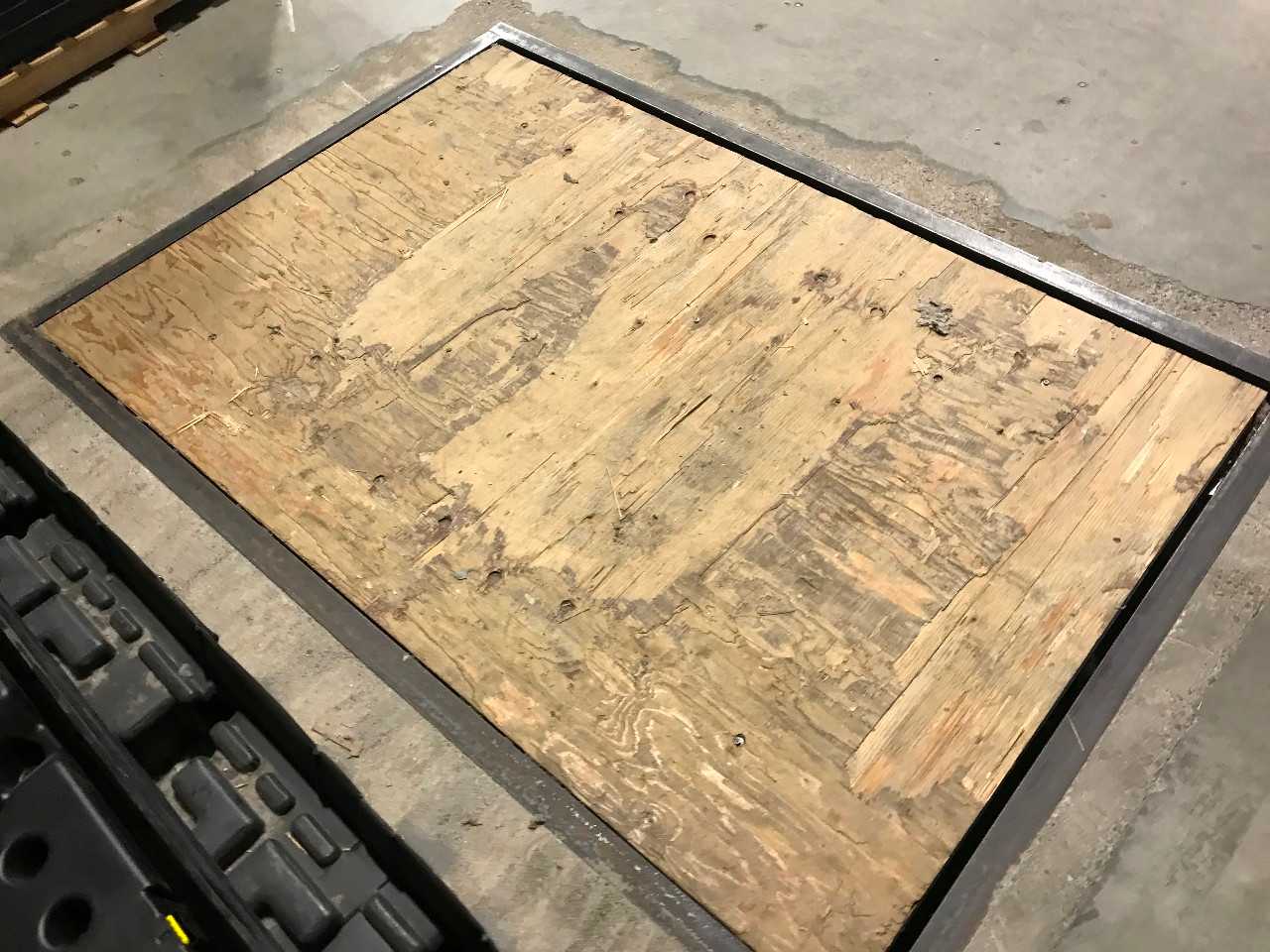 GSE Digital Floor Scale 5000 LB Cap - MISCELLANEOUS