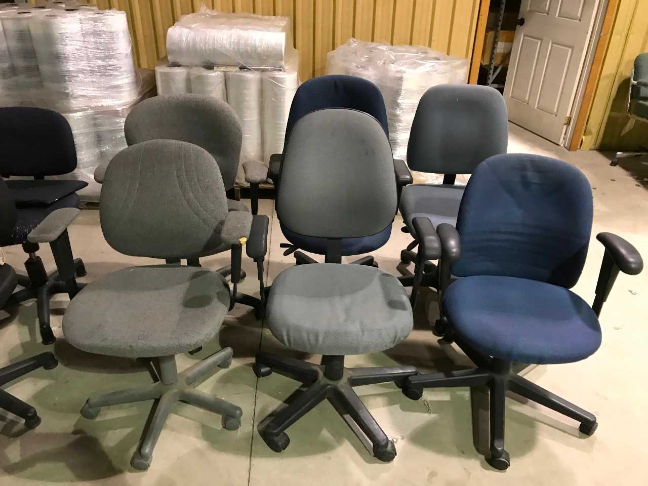 6 Rolling office chairs - MISCELLANEOUS