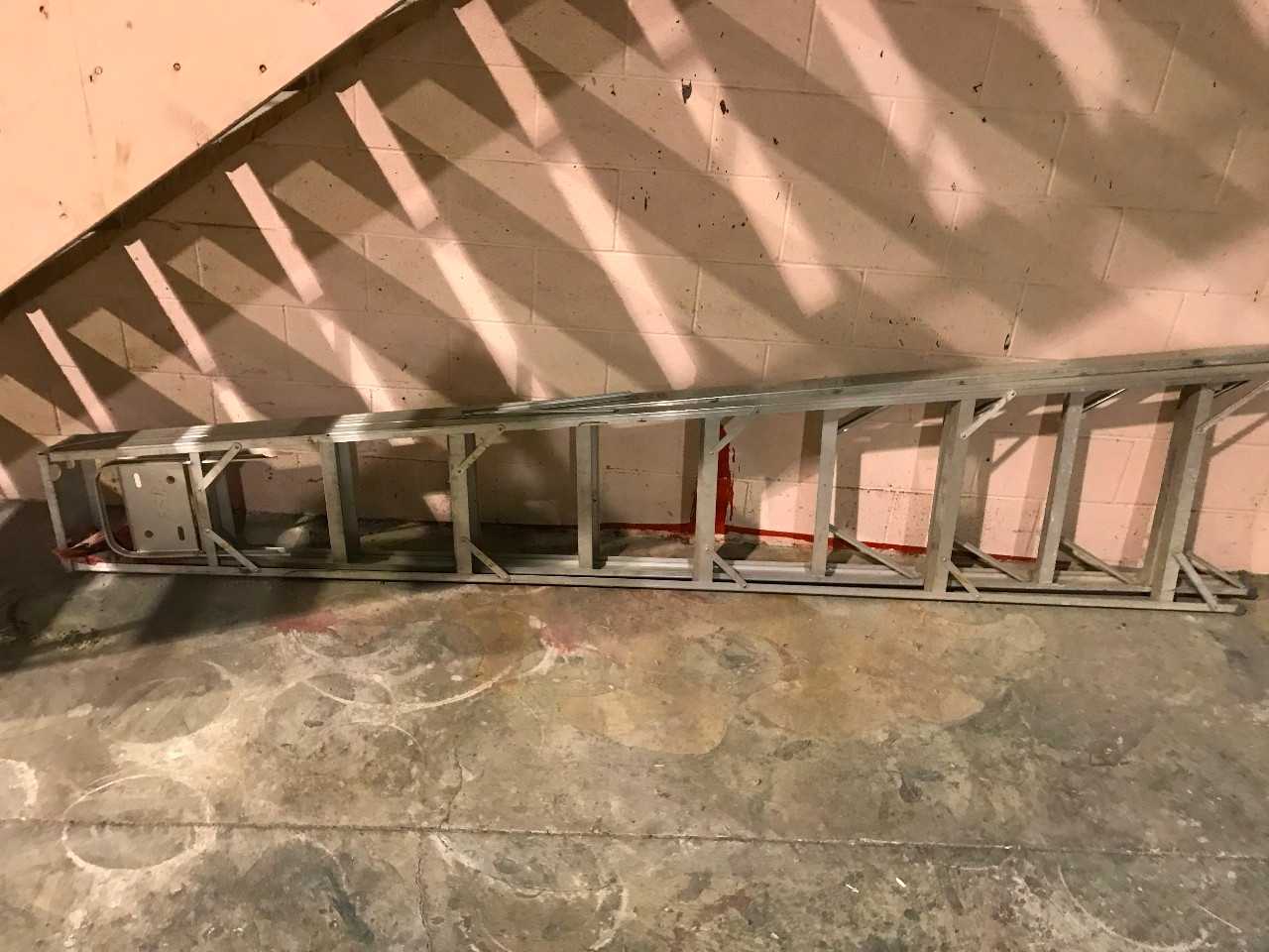 2 Step Ladders - MISCELLANEOUS
