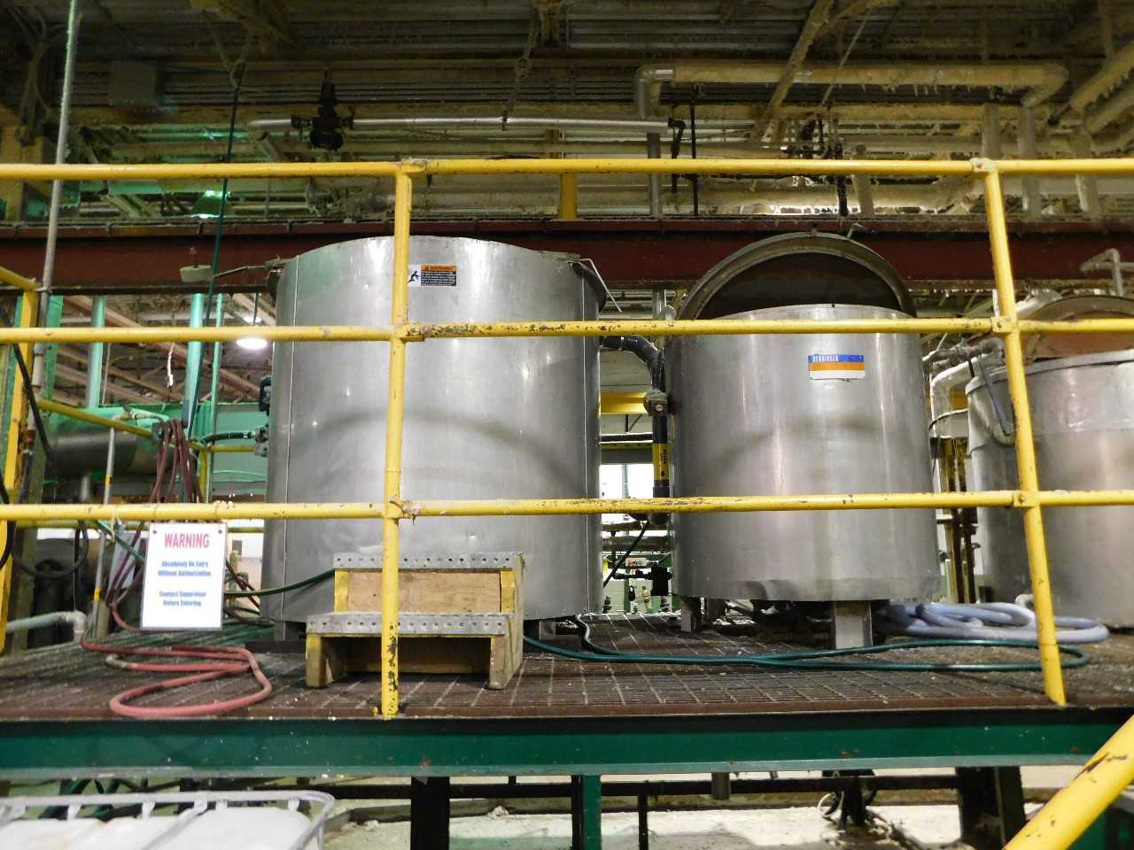 Cooker Tank Stainless Steel Tank 1200 Ltr With Mixer Agiator Pump - PROCESS EQUIPMENT