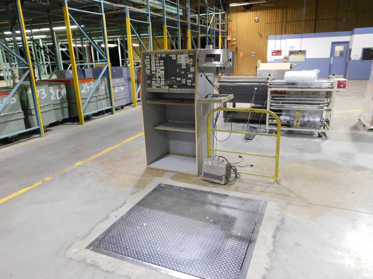 Penninsulvina Model 7600 5000 LP Cap Floor Scale - SCALES