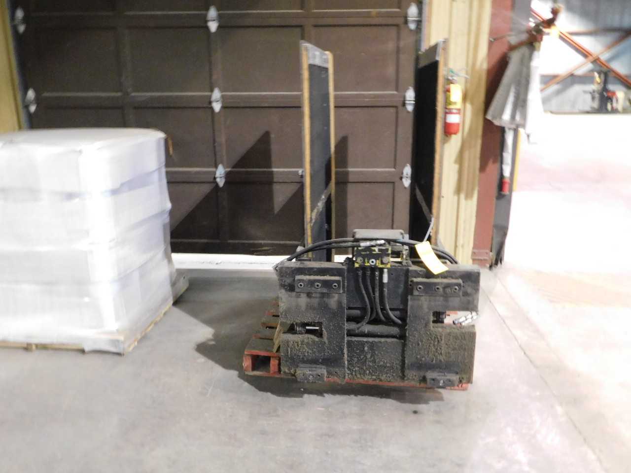 Hydraulic Powered  Forklift Attachment - LIFTING ATTACHMENTS