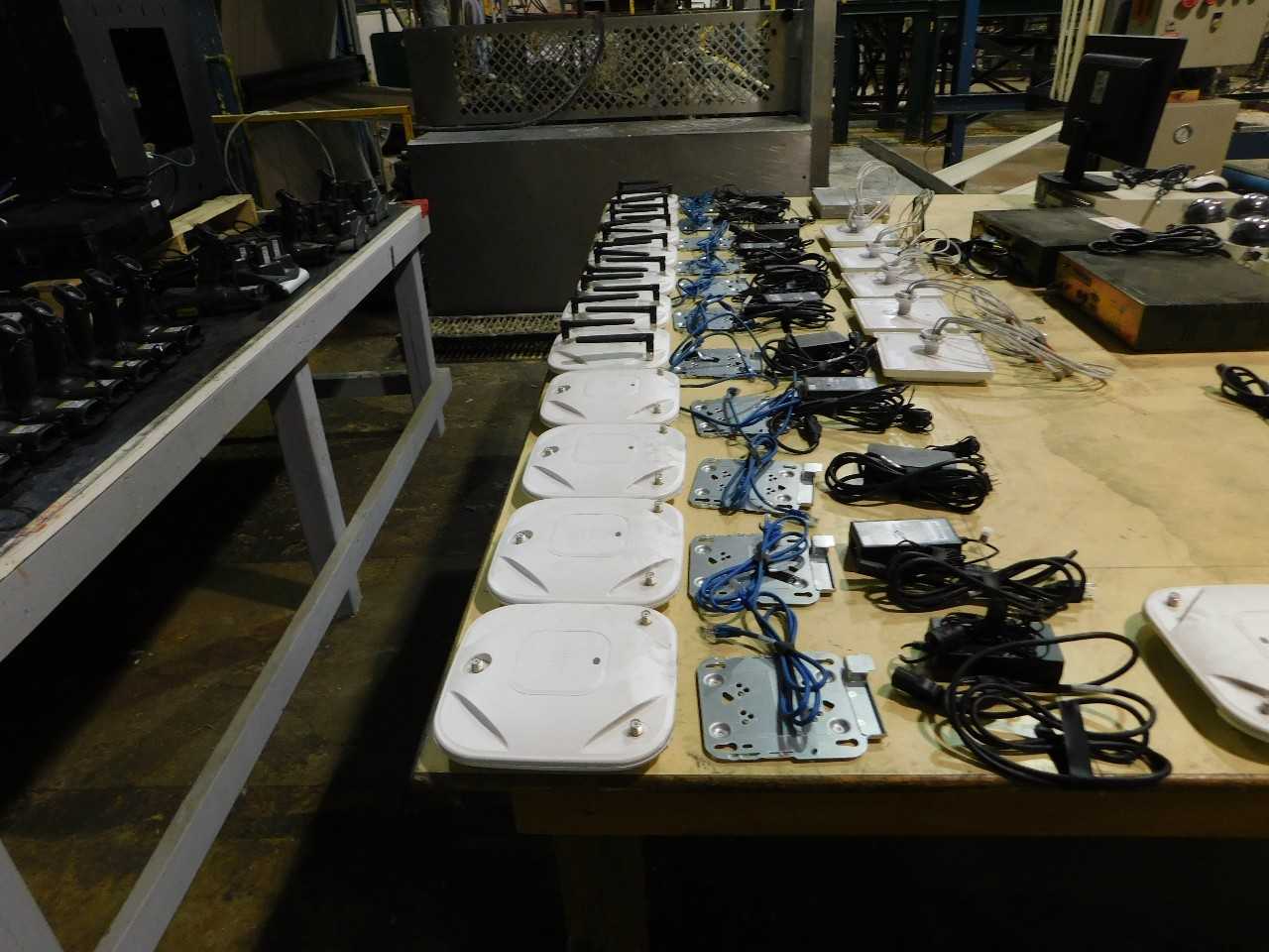 12 Access Point Routers including power supplies and antenna - INDUSTRIAL PARTS
