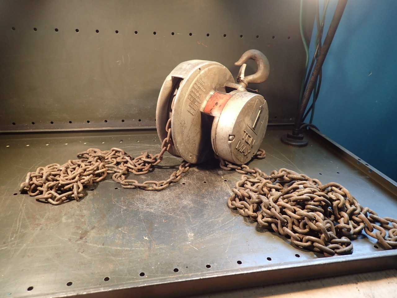 CM Cyclone Model S 1-Ton 2000-lbs 12' Lift Chain Fall Aluminum Body Manual Hoist - LIFTING EQUIPMENT