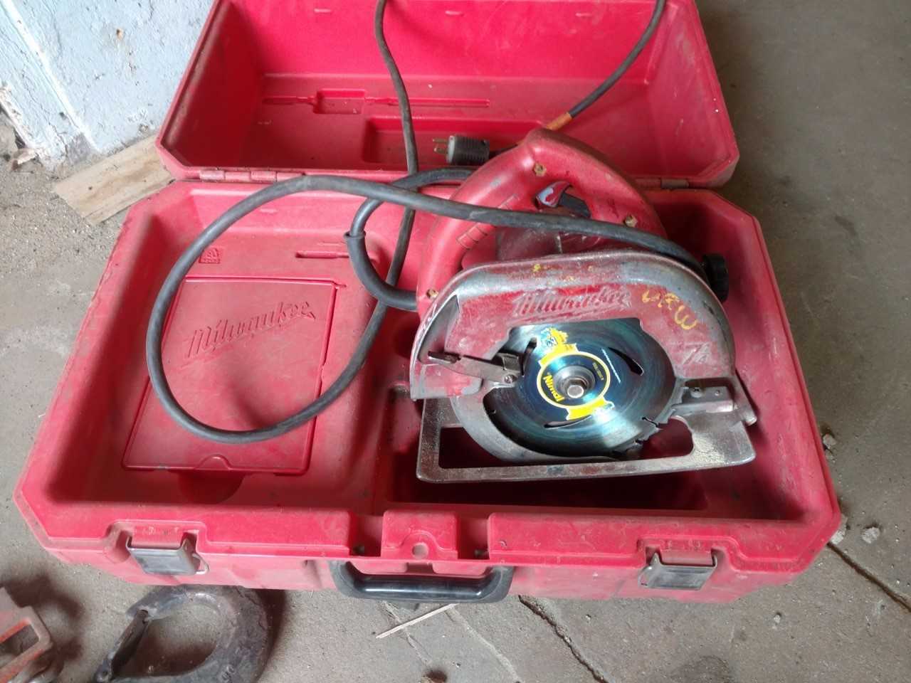 Circular saw - ELECTRIC POWER TOOLS