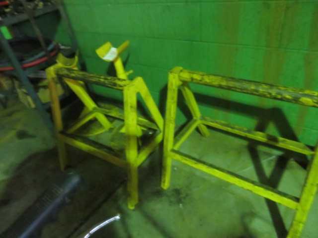 All items in picture (stands and horses) - MISCELLANEOUS