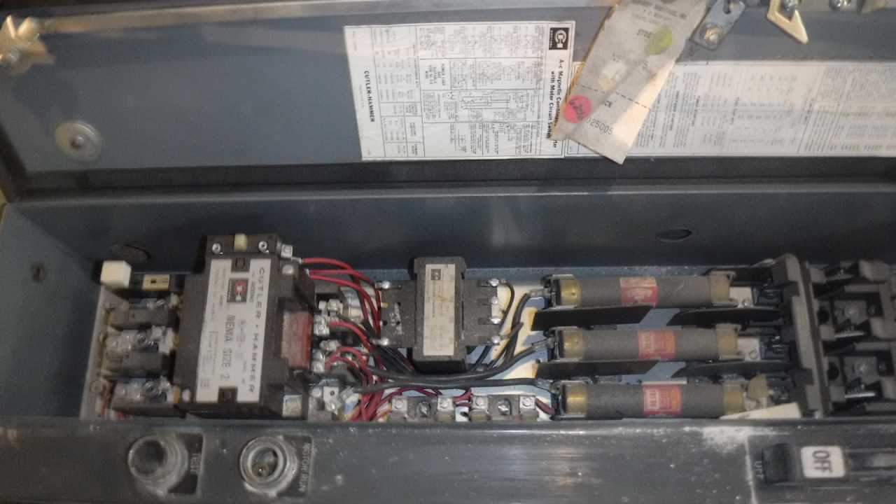 25 HP Cutler-Hammer Size 2 Combination Starter - MOTOR STARTERS