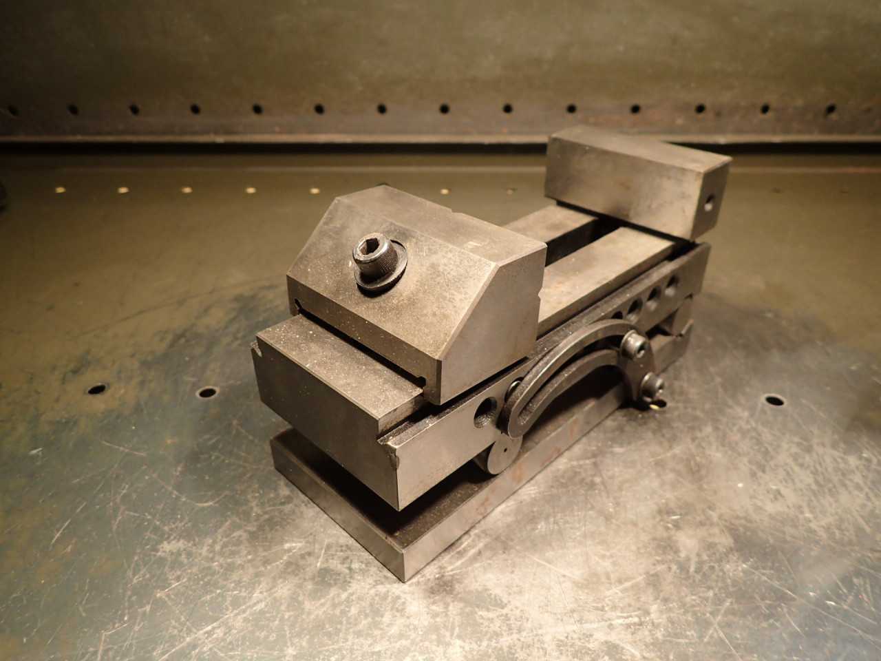 Interstate Precision Toolmakers Sine Vise: 3" Wide, Jaws Open 4" - MILLING MACHINE PARTS