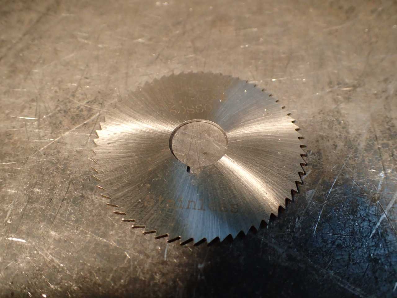 Martindale .040" x 2-1/2" Metal Slitting Saw for Stainless Steel 5/8" Arbor Hole - MILLING TOOLS