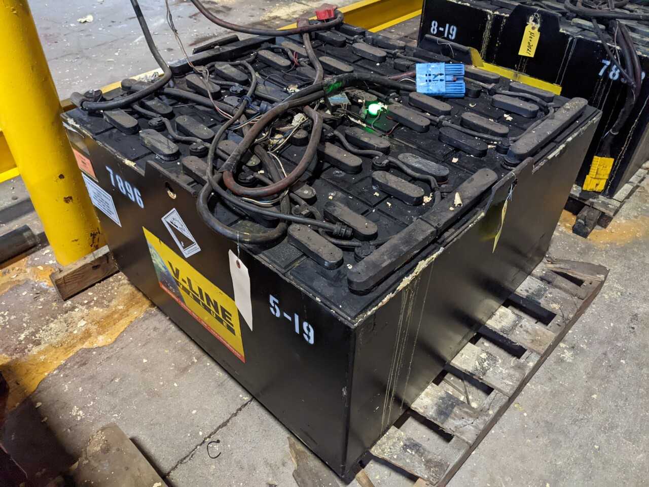 V-LINE 48V FORKLIFT BATTERY - FORKLIFTS