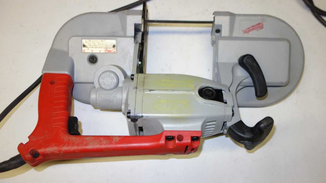 MILWAUKEE 6230 HEAVY DUTY DEEP CUT 6AMP PORTABLE BAND SAW - ELECTRIC POWER TOOLS