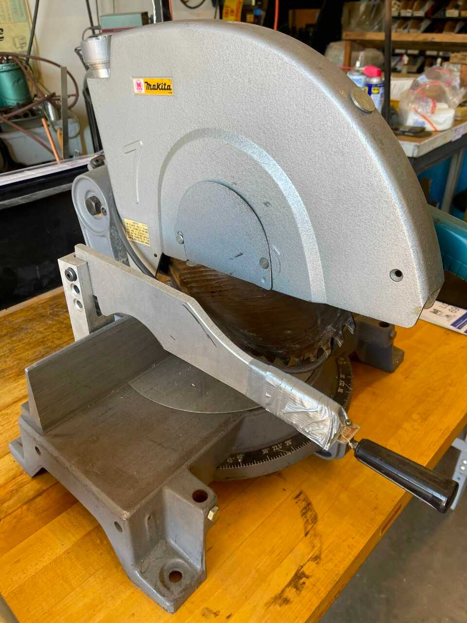 Makita Chop Saw - ELECTRIC POWER TOOLS