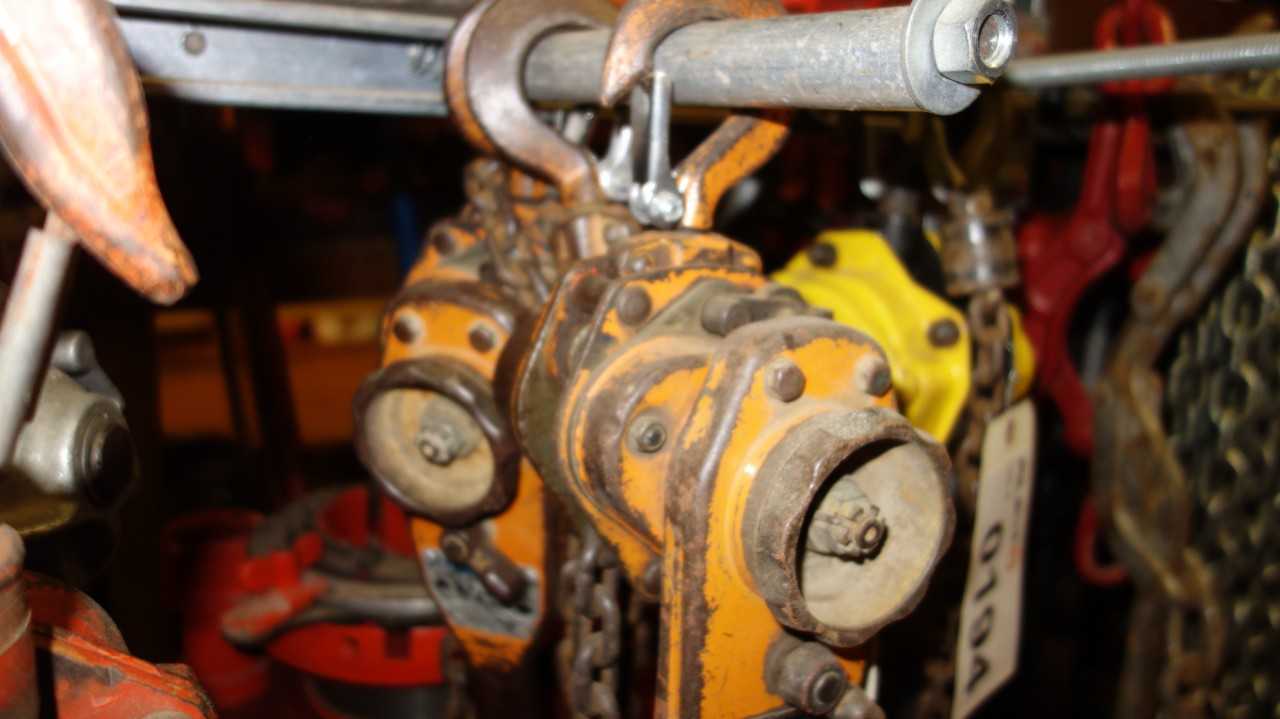 LOT OF 2 MASTERCRAFT 3/4 TON CHAIN HOIST COME ALONG - LIFTING EQUIPMENT