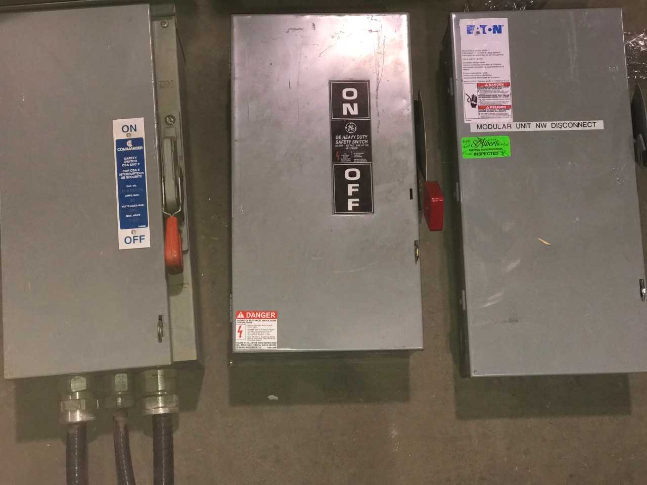 GE/COMMANDER/EATON SAFETY SWITCHES (QTY 3) - SAFETY SWITCH