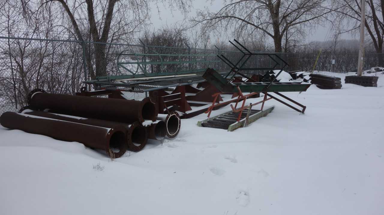 LOT OF ASSORTED STEEL REPLACEMENT PARTS, TUBING, PIPING, PIPE - VALVES