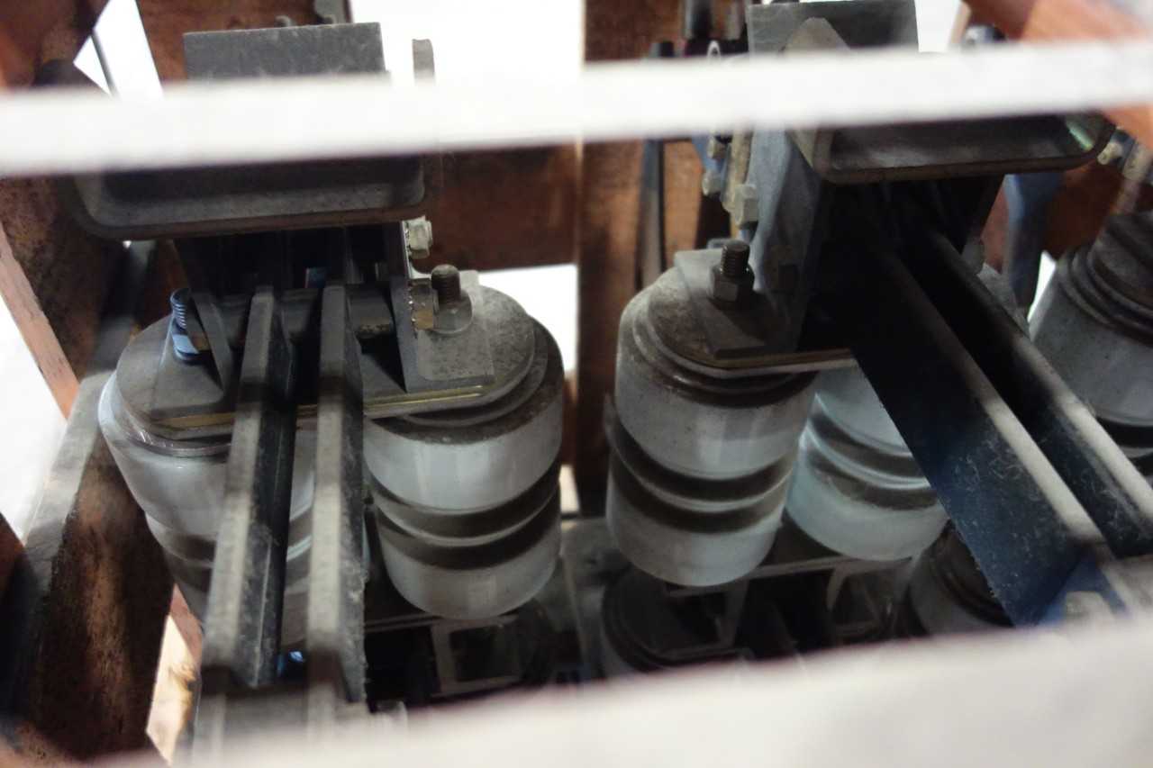 WESTINGHOUSE CAPACITOR - ELECTRIC MOTORS