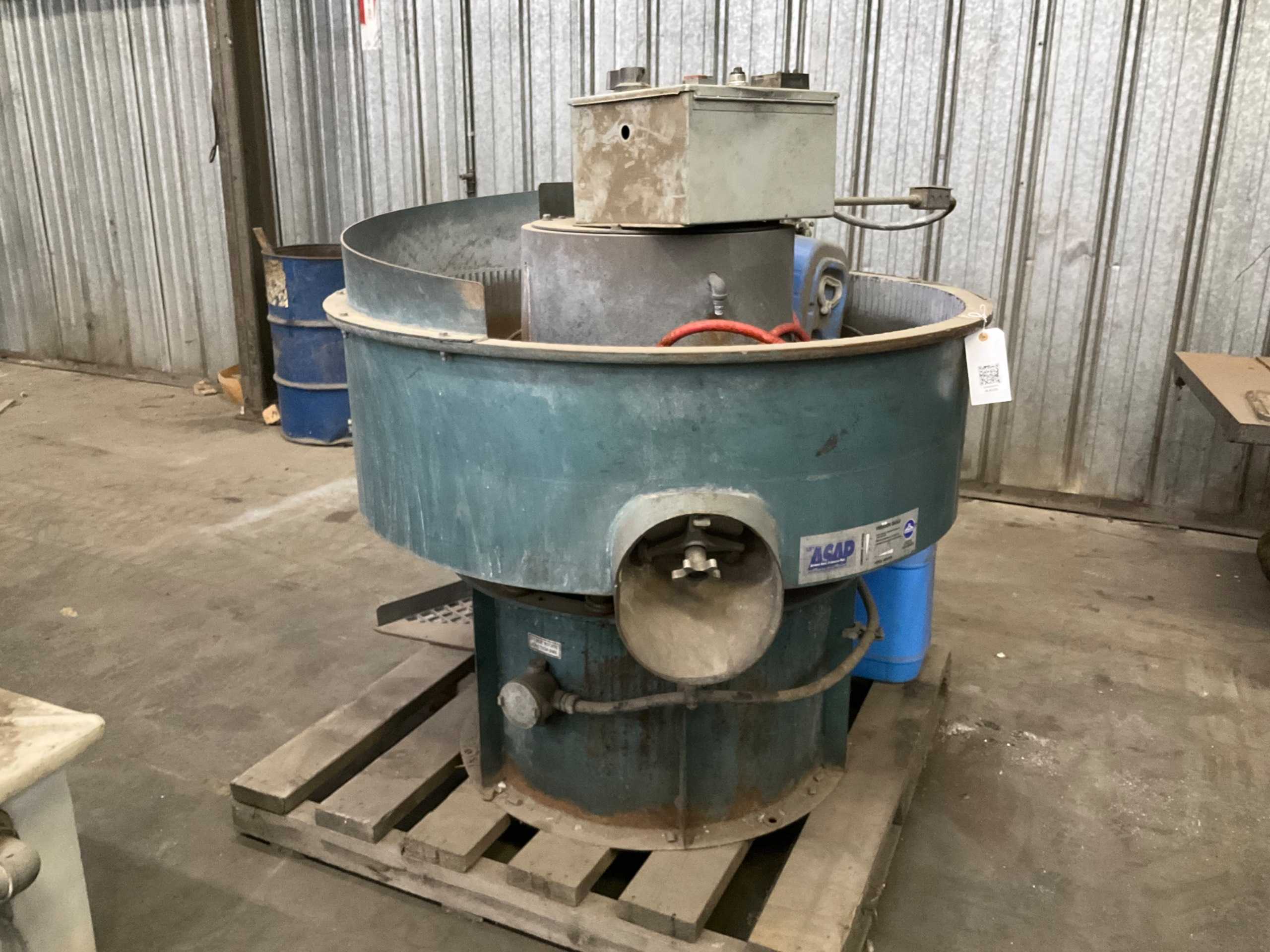 SWECO FMD7LR/2 VIBRATORY FINISHING MACHINE