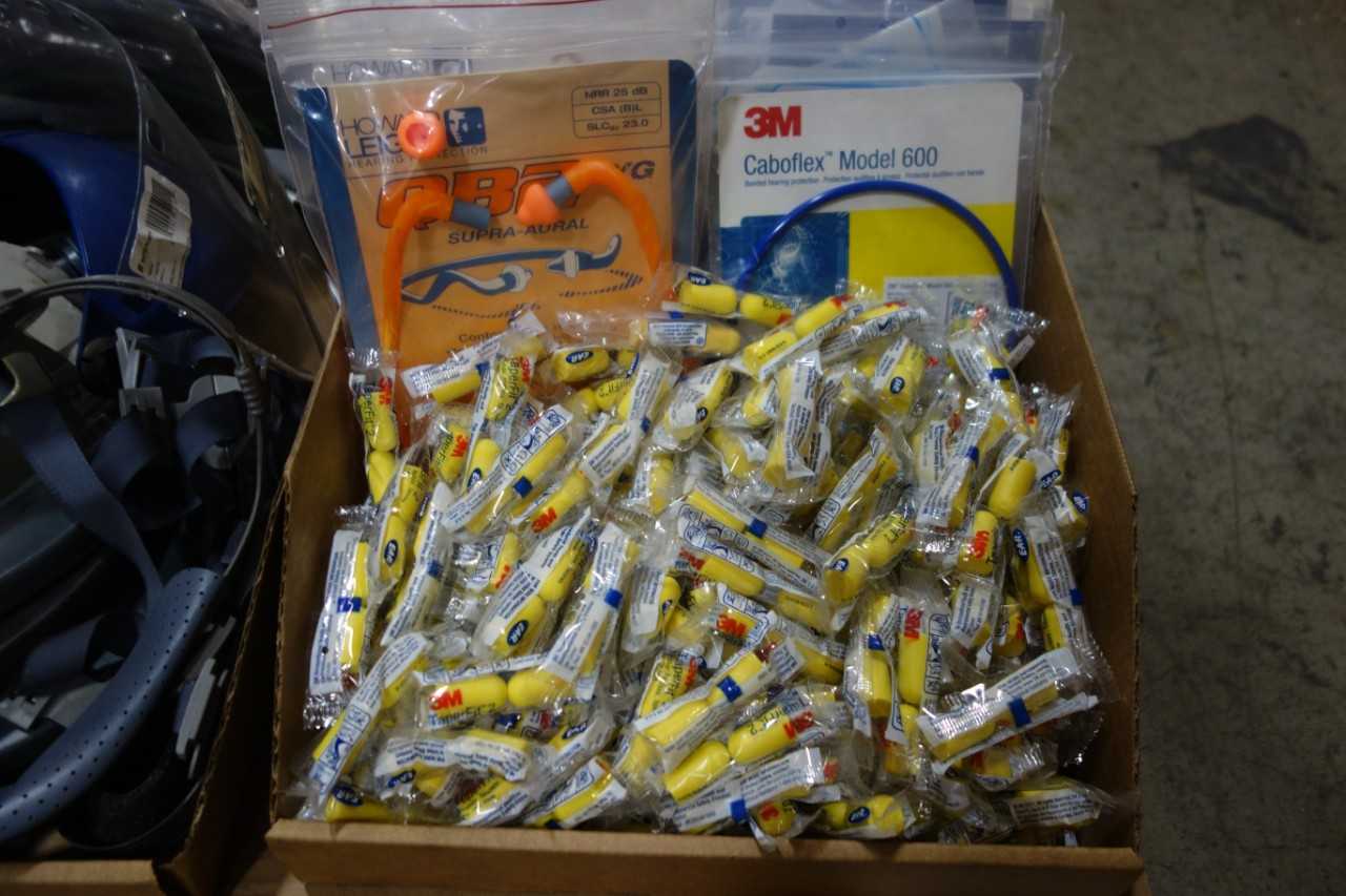 PALLET OF PPE AND SAFETY SIGNAGE - SAFETY EQUIPMENT