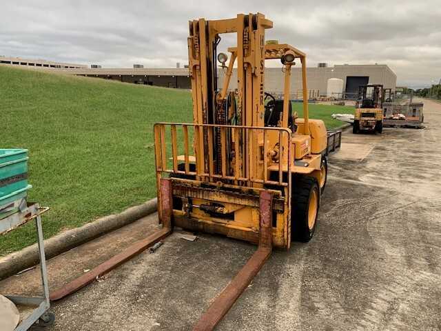 Hyster H80XL Diesel Forklift - FORKLIFTS