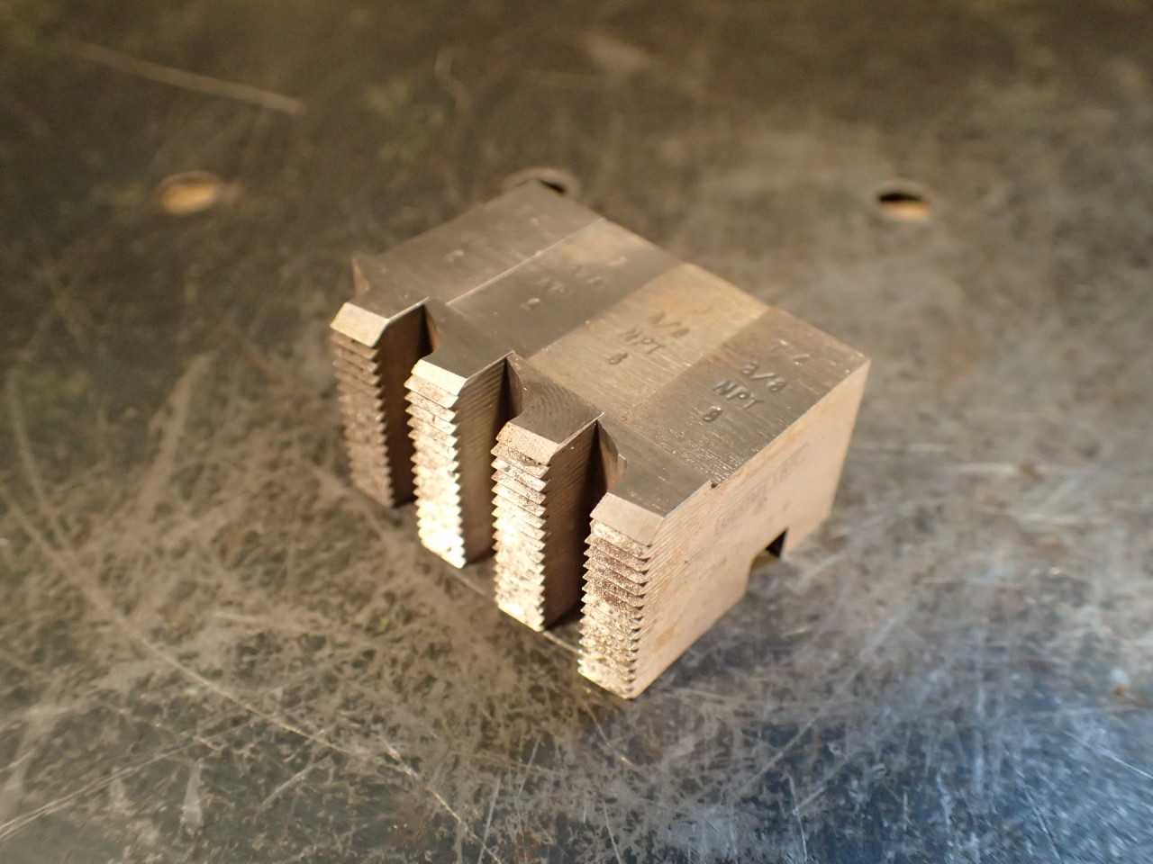 Geometric 3/8" -NPT Standard Thread Chasers for 3/4"-D Threading Die Heads - MACHINING ACCESSORIES & TOOLING
